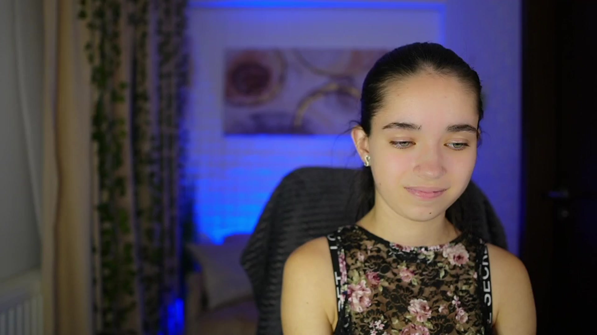 Gallery image thumbnail from Gia_Paige18's myfreecams stream on, 11/12/2024, 15:14 image 19 of 20