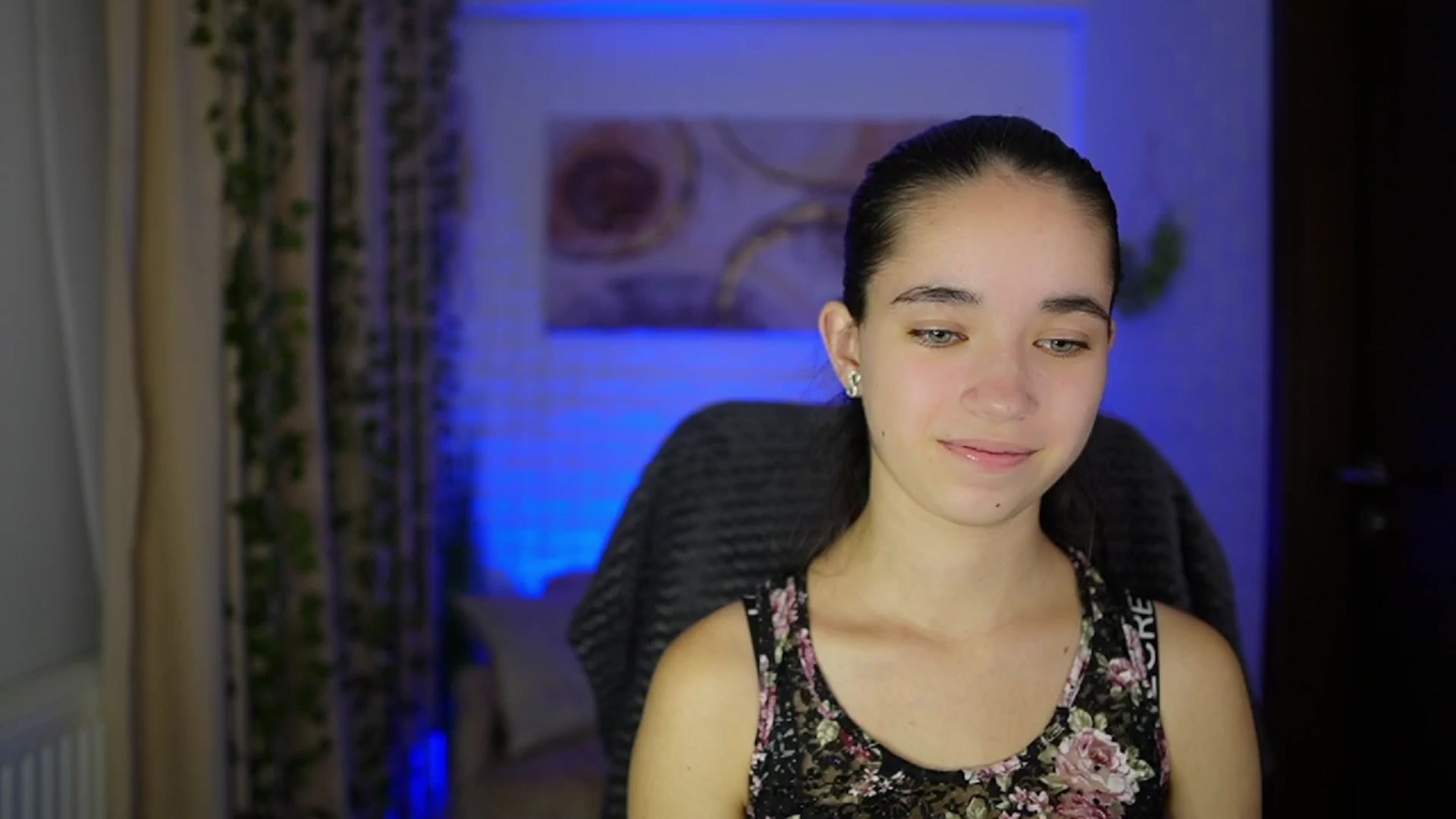 Gallery image thumbnail from Gia_Paige18's myfreecams stream on, 11/12/2024, 17:11 image 12 of 20