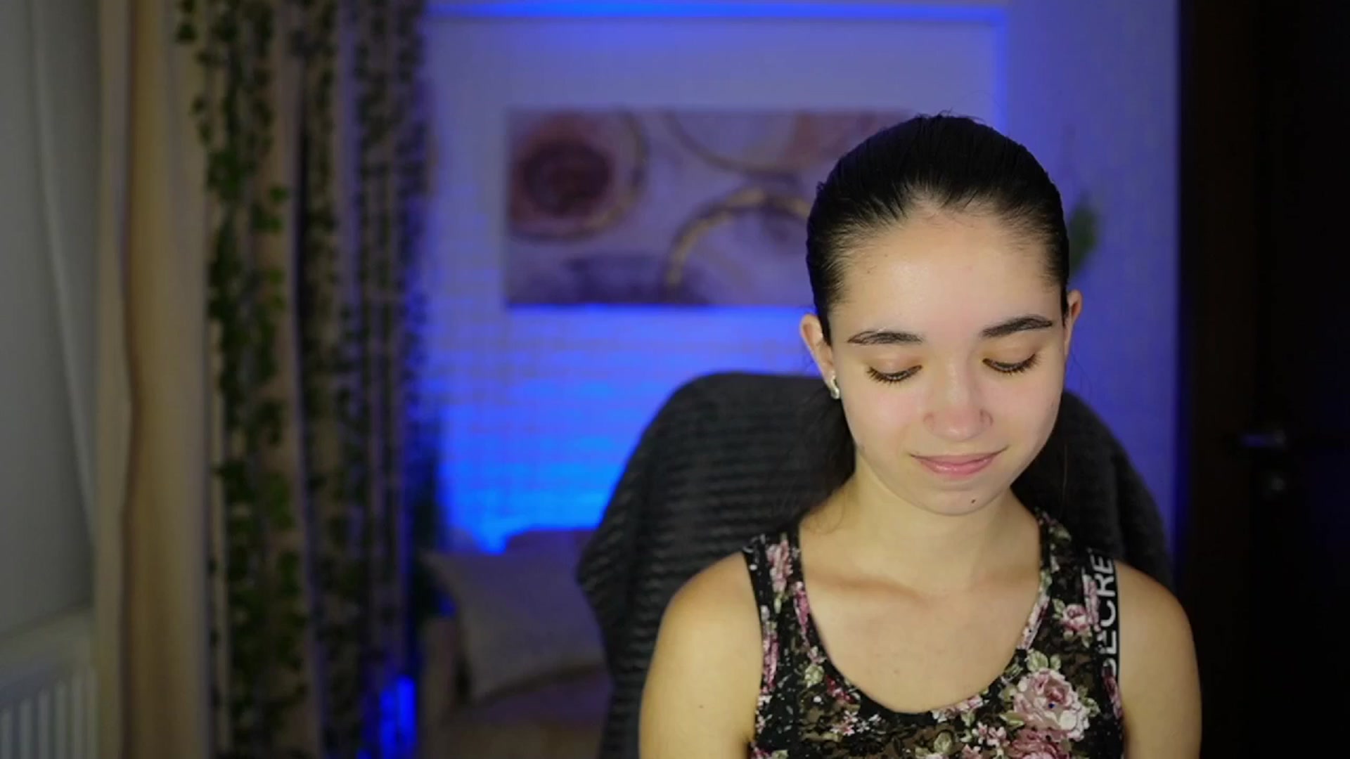 Gallery image thumbnail from Gia_Paige18's myfreecams stream on, 11/12/2024, 17:11 image 7 of 20