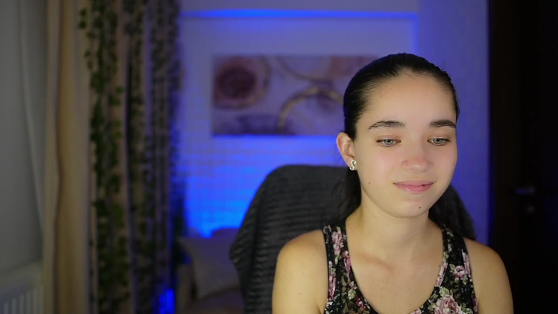 Gallery image thumbnail from Gia_Paige18's myfreecams stream on, 11/12/2024, 18:43 image 10 of 20