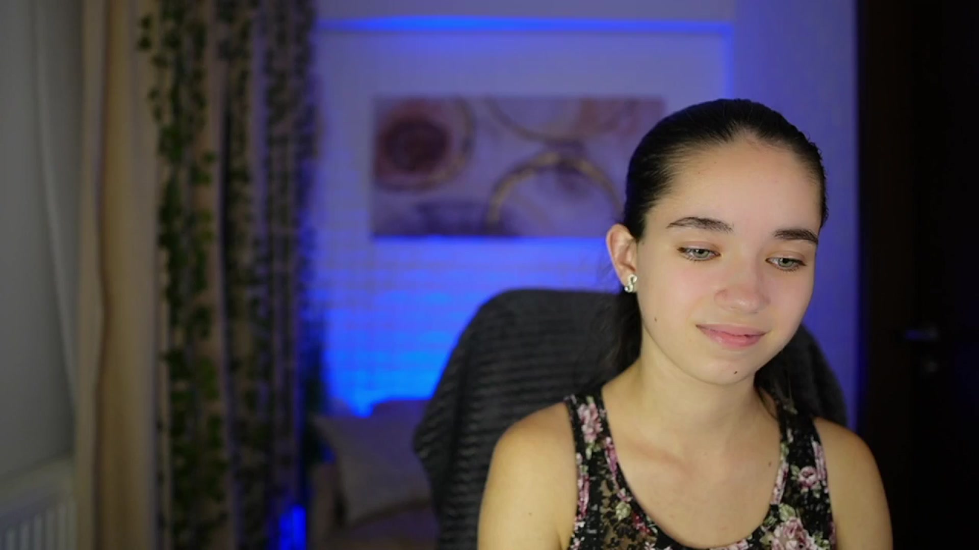 Gallery image thumbnail from Gia_Paige18's myfreecams stream on, 11/12/2024, 18:43 image 3 of 20