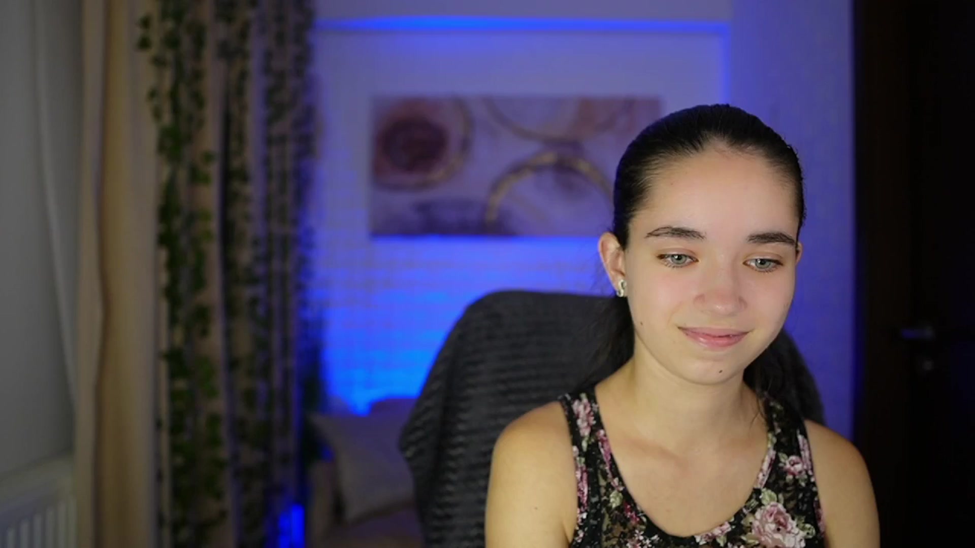 Gallery image thumbnail from Gia_Paige18's myfreecams stream on, 11/12/2024, 18:43 image 18 of 20