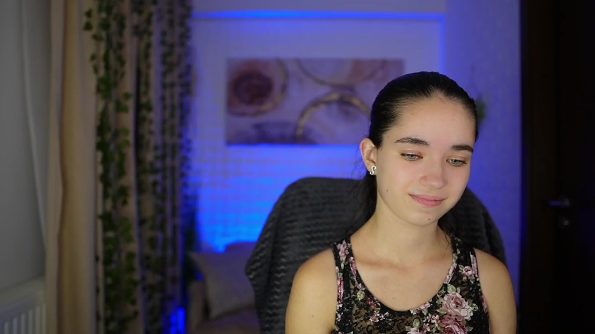 Gallery image thumbnail from Gia_Paige18's myfreecams stream on, 11/12/2024, 18:43 image 14 of 20