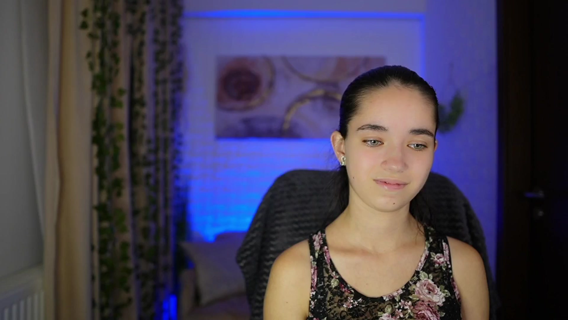 Gallery image thumbnail from Gia_Paige18's myfreecams stream on, 11/12/2024, 18:43 image 15 of 20