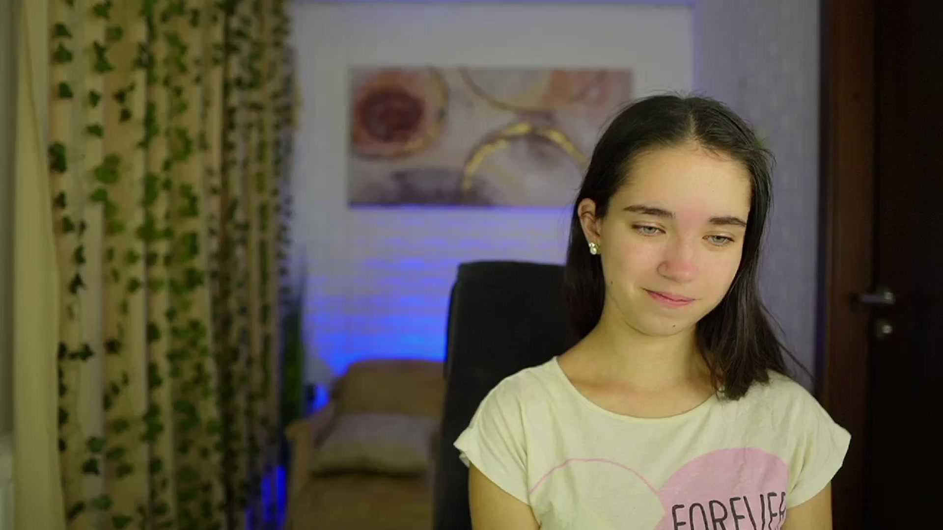 Gallery image thumbnail from Gia_Paige18's myfreecams stream on, 11/15/2024, 13:48 image 10 of 20