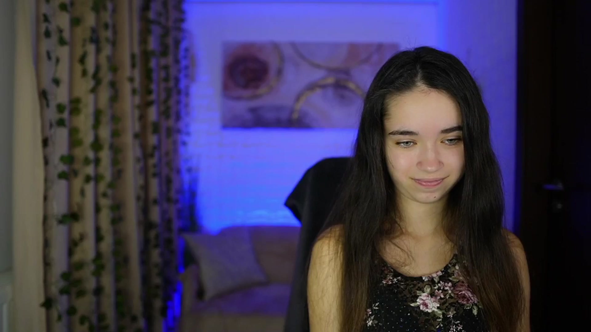 Gallery image thumbnail from Gia_Paige18's myfreecams stream on, 11/17/2024, 09:27 image 10 of 20