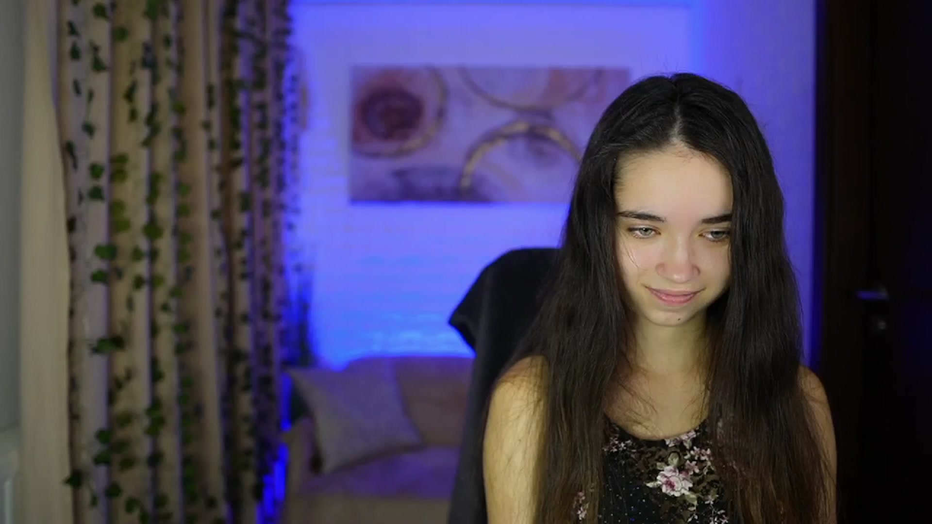 Gallery image thumbnail from Gia_Paige18's myfreecams stream on, 11/17/2024, 09:27 image 11 of 20