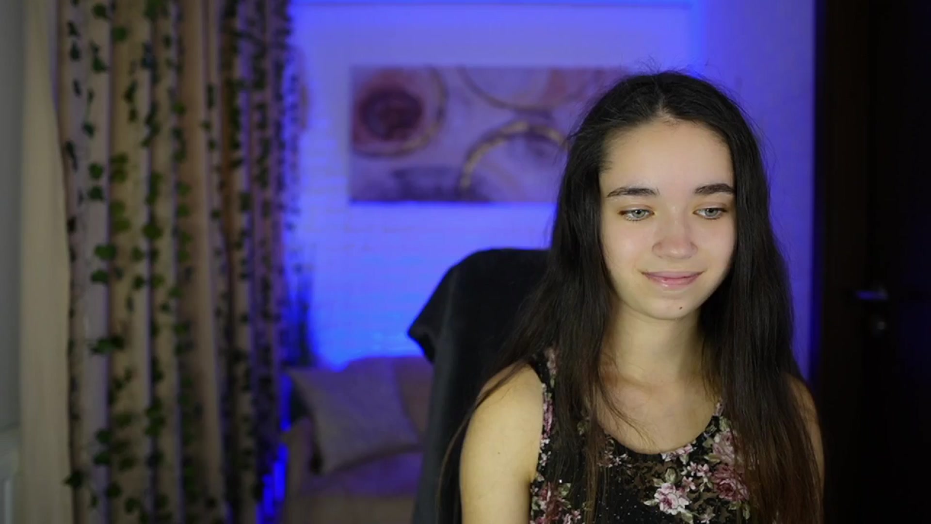 Gallery image thumbnail from Gia_Paige18's myfreecams stream on, 11/17/2024, 10:24 image 13 of 20