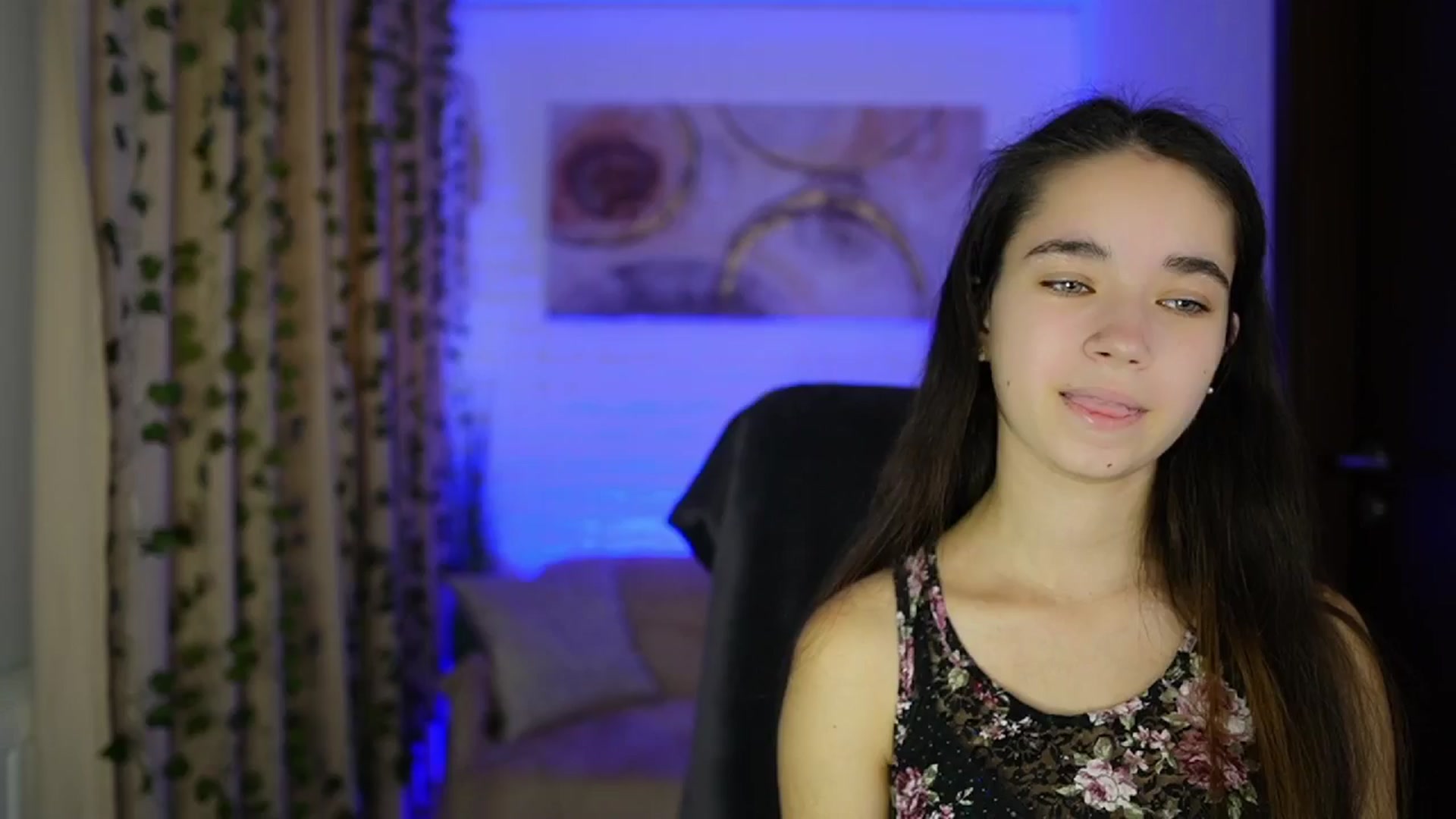 Gallery image thumbnail from Gia_Paige18's myfreecams stream on, 11/17/2024, 11:20 image 18 of 20
