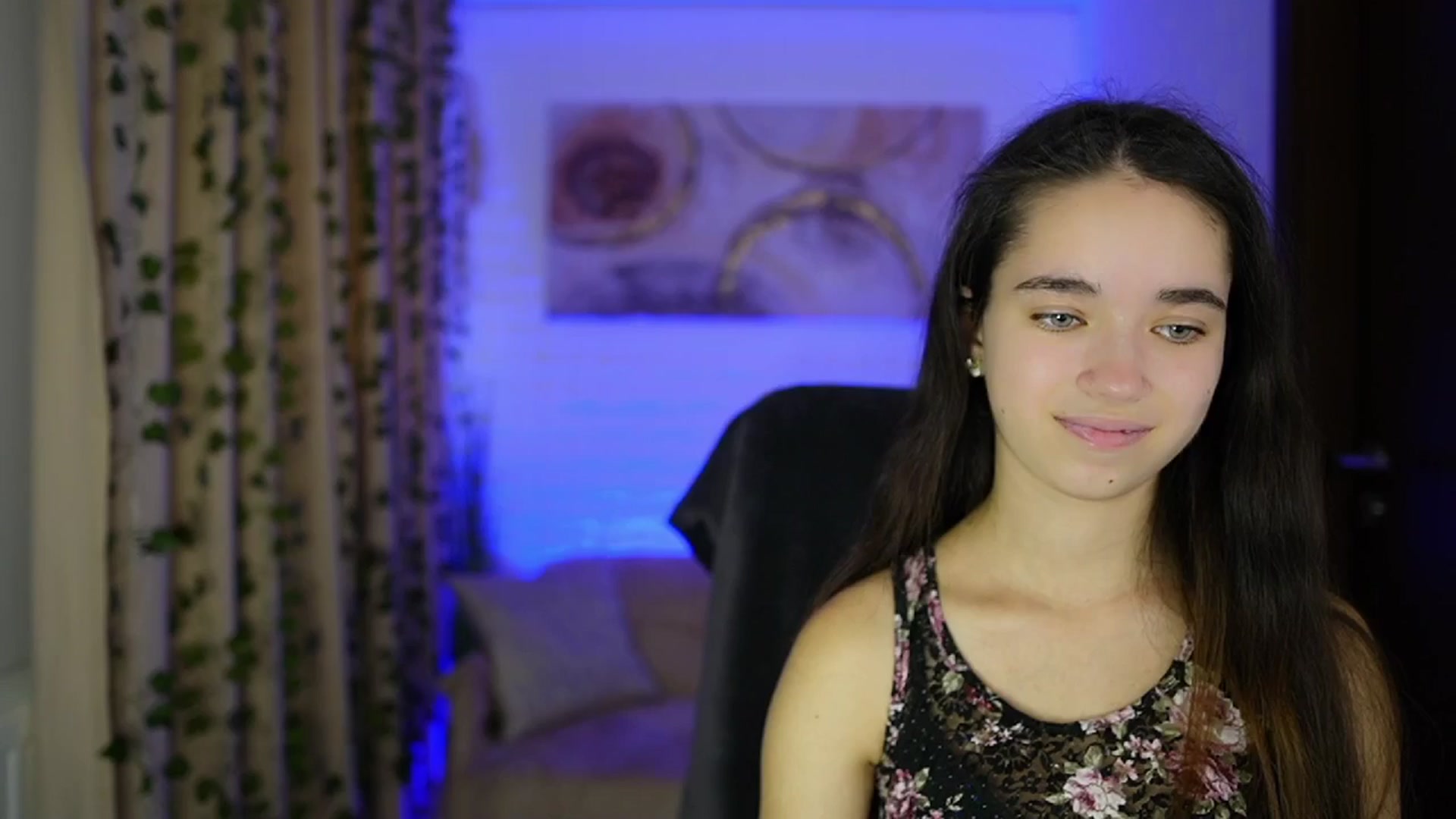 Gallery image thumbnail from Gia_Paige18's myfreecams stream on, 11/17/2024, 11:20 image 14 of 20