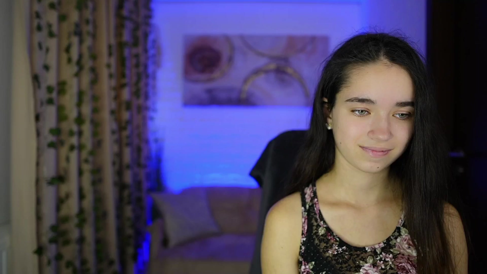 Gallery image thumbnail from Gia_Paige18's myfreecams stream on, 11/17/2024, 11:20 image 8 of 20