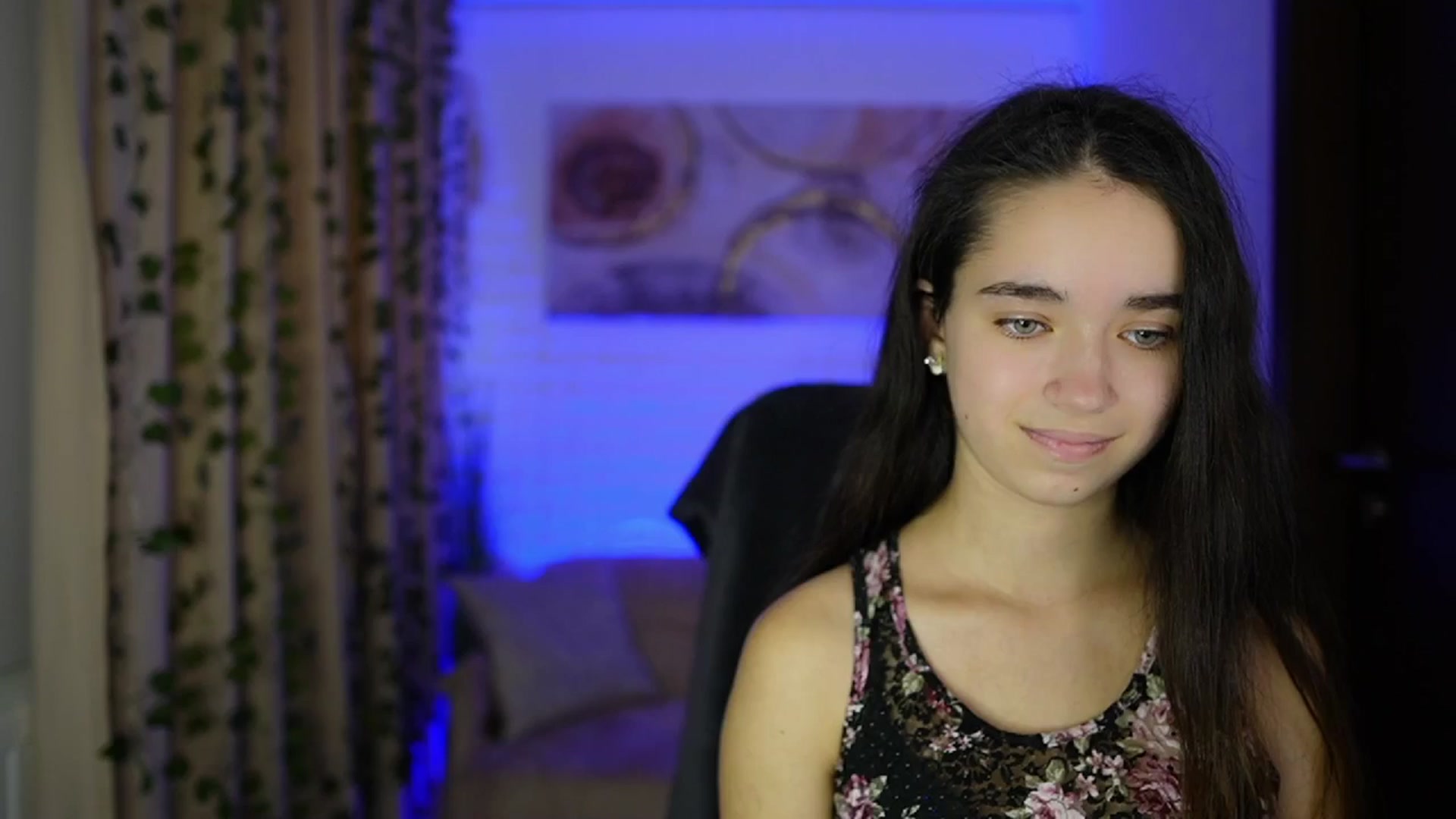 Gallery image thumbnail from Gia_Paige18's myfreecams stream on, 11/17/2024, 11:20 image 4 of 20