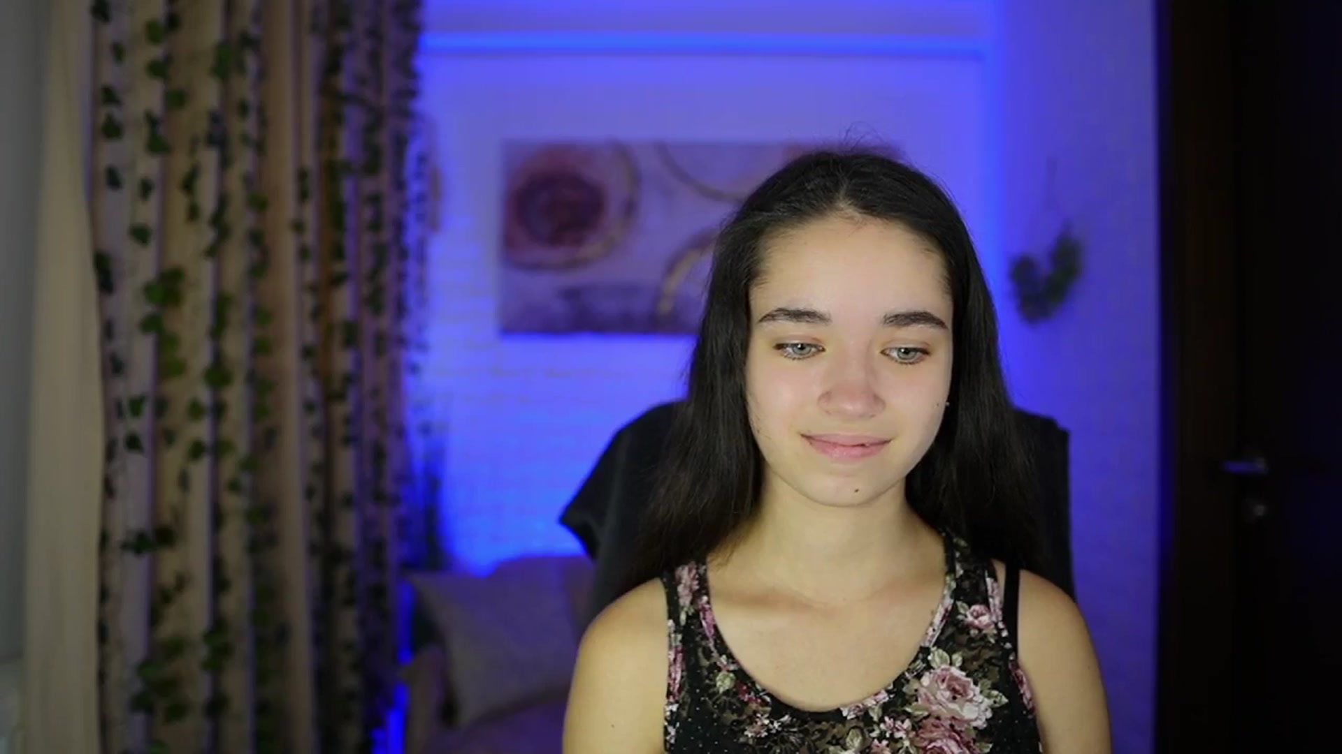 Gallery image thumbnail from Gia_Paige18's myfreecams stream on, 11/17/2024, 12:18 image 13 of 20
