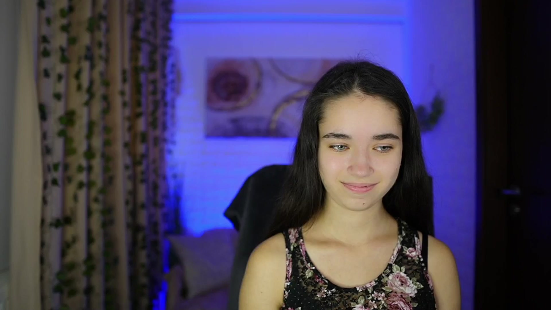 Gallery image thumbnail from Gia_Paige18's myfreecams stream on, 11/17/2024, 12:18 image 6 of 20