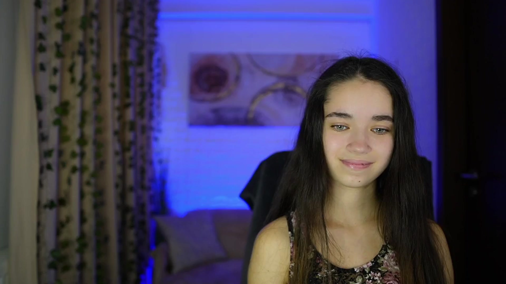 Gallery image thumbnail from Gia_Paige18's myfreecams stream on, 11/17/2024, 13:01 image 19 of 20