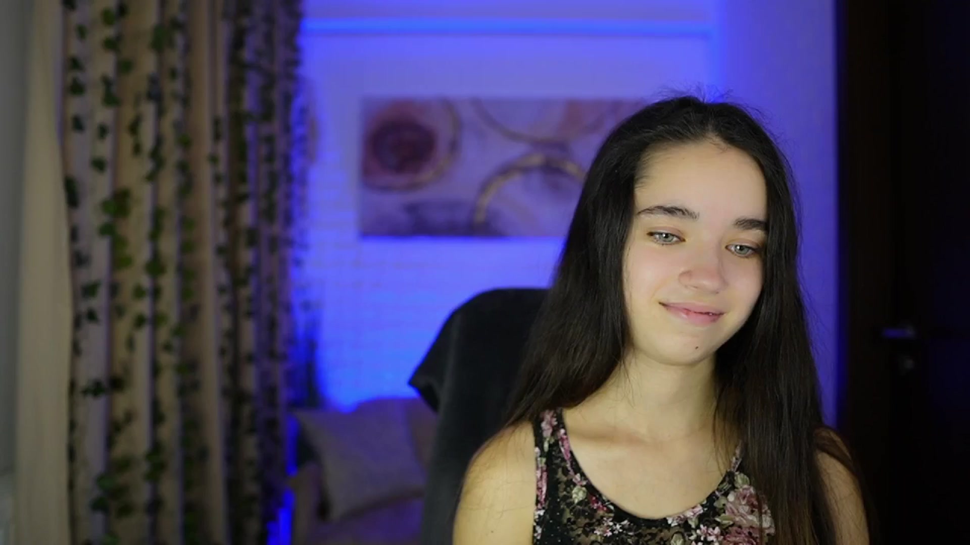 Gallery image thumbnail from Gia_Paige18's myfreecams stream on, 11/17/2024, 13:59 image 13 of 20