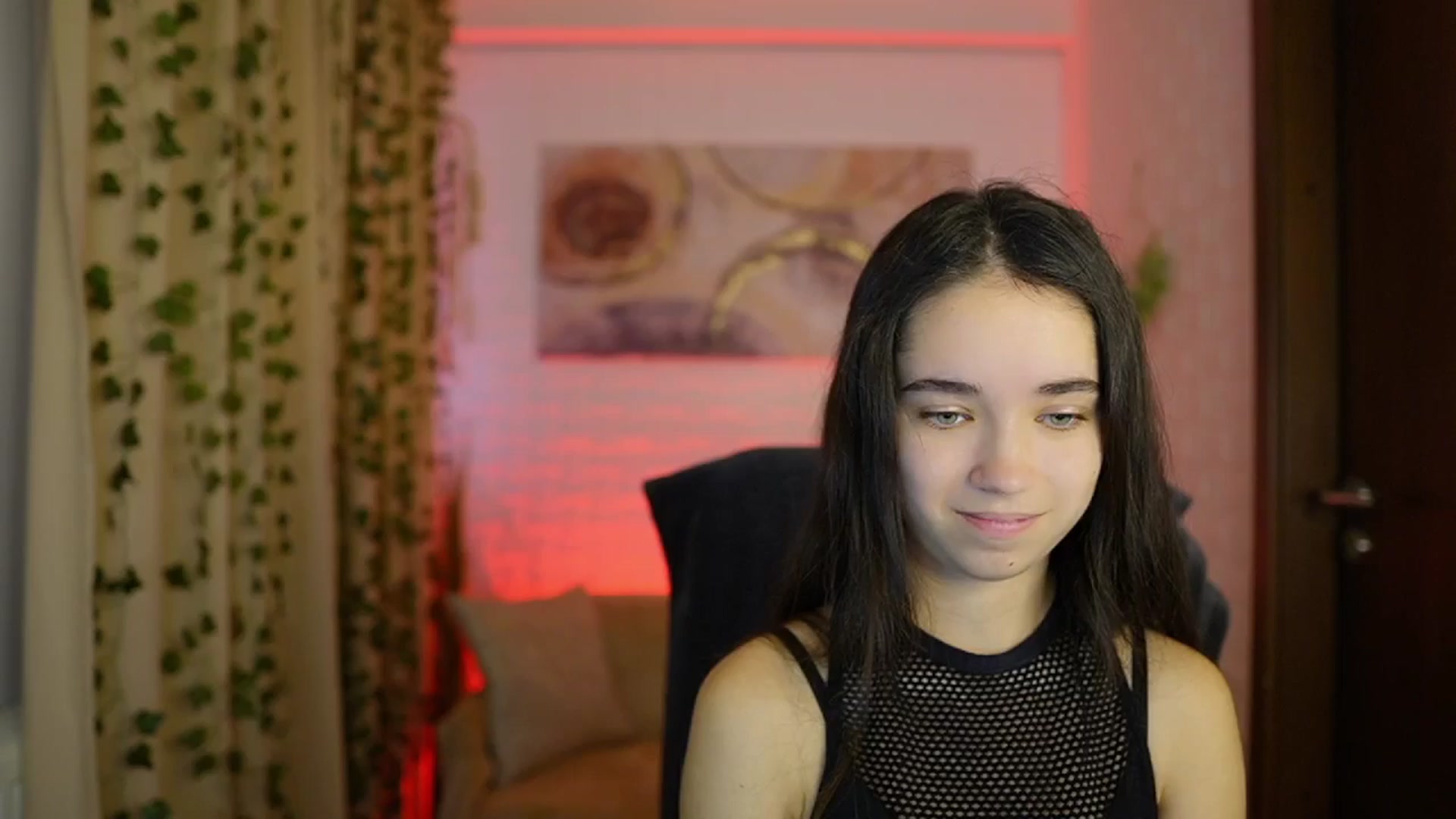 Gallery image thumbnail from Gia_Paige18's myfreecams stream on, 11/19/2024, 10:53 image 5 of 20
