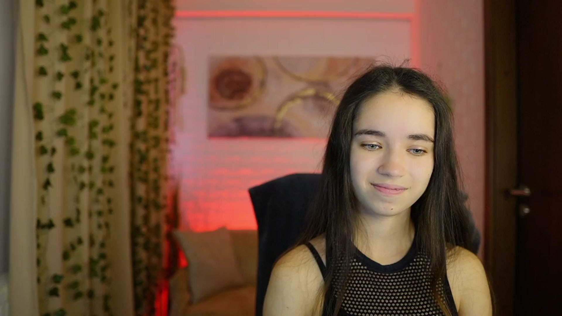 Gallery image thumbnail from Gia_Paige18's myfreecams stream on, 11/19/2024, 10:53 image 13 of 20