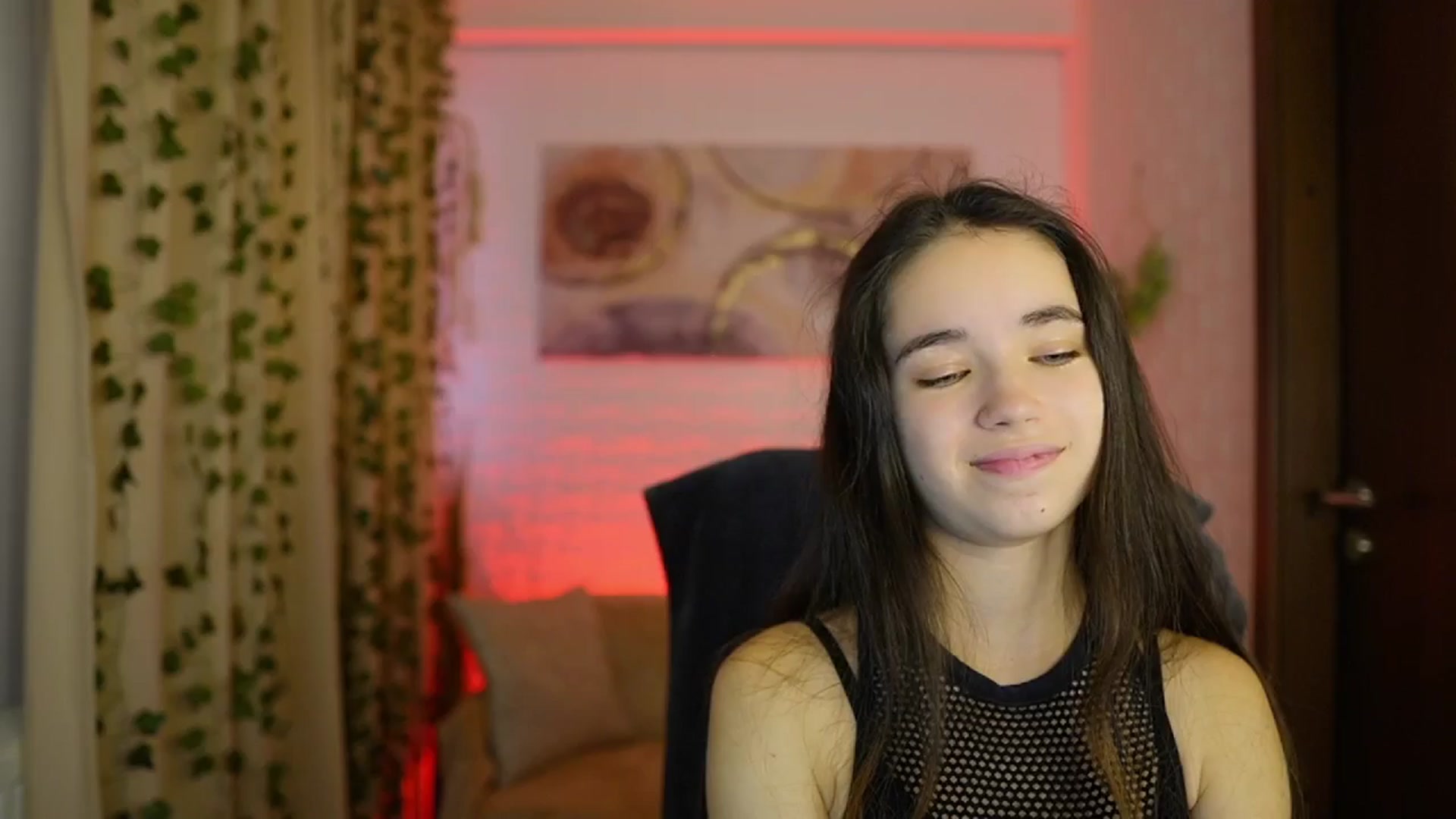 Gallery image thumbnail from Gia_Paige18's myfreecams stream on, 11/19/2024, 10:53 image 17 of 20