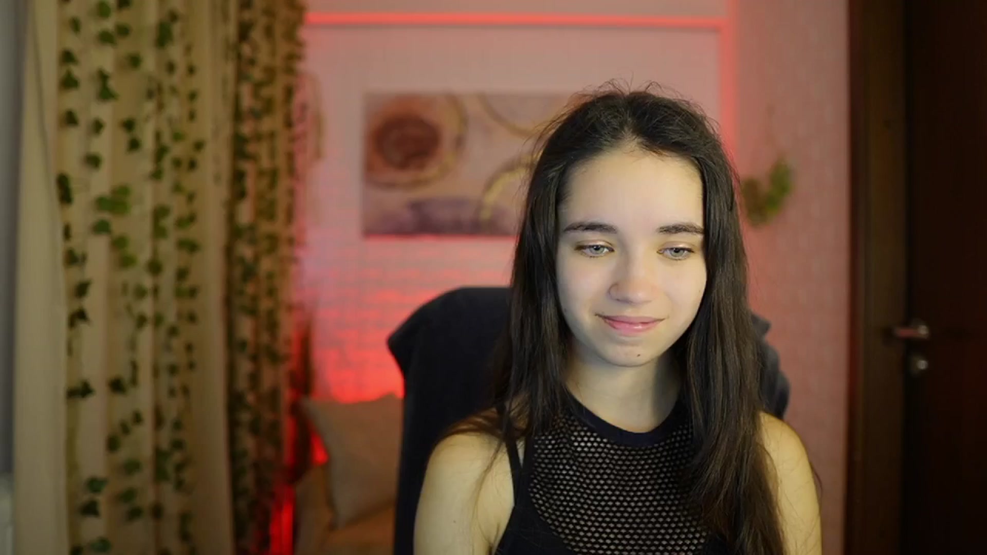 Gallery image thumbnail from Gia_Paige18's myfreecams stream on, 11/19/2024, 13:34 image 2 of 20