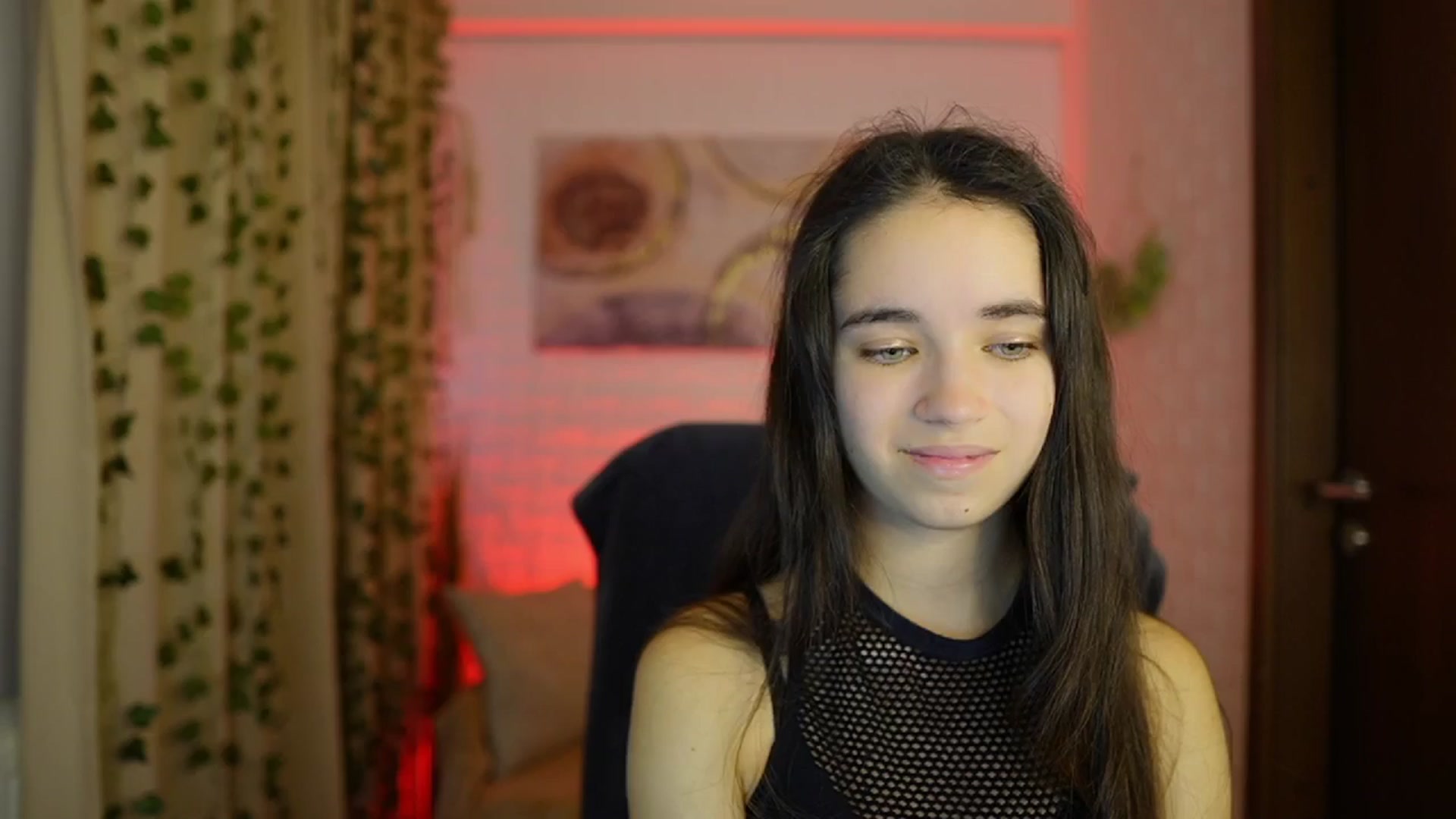 Gallery image thumbnail from Gia_Paige18's myfreecams stream on, 11/19/2024, 13:34 image 5 of 20