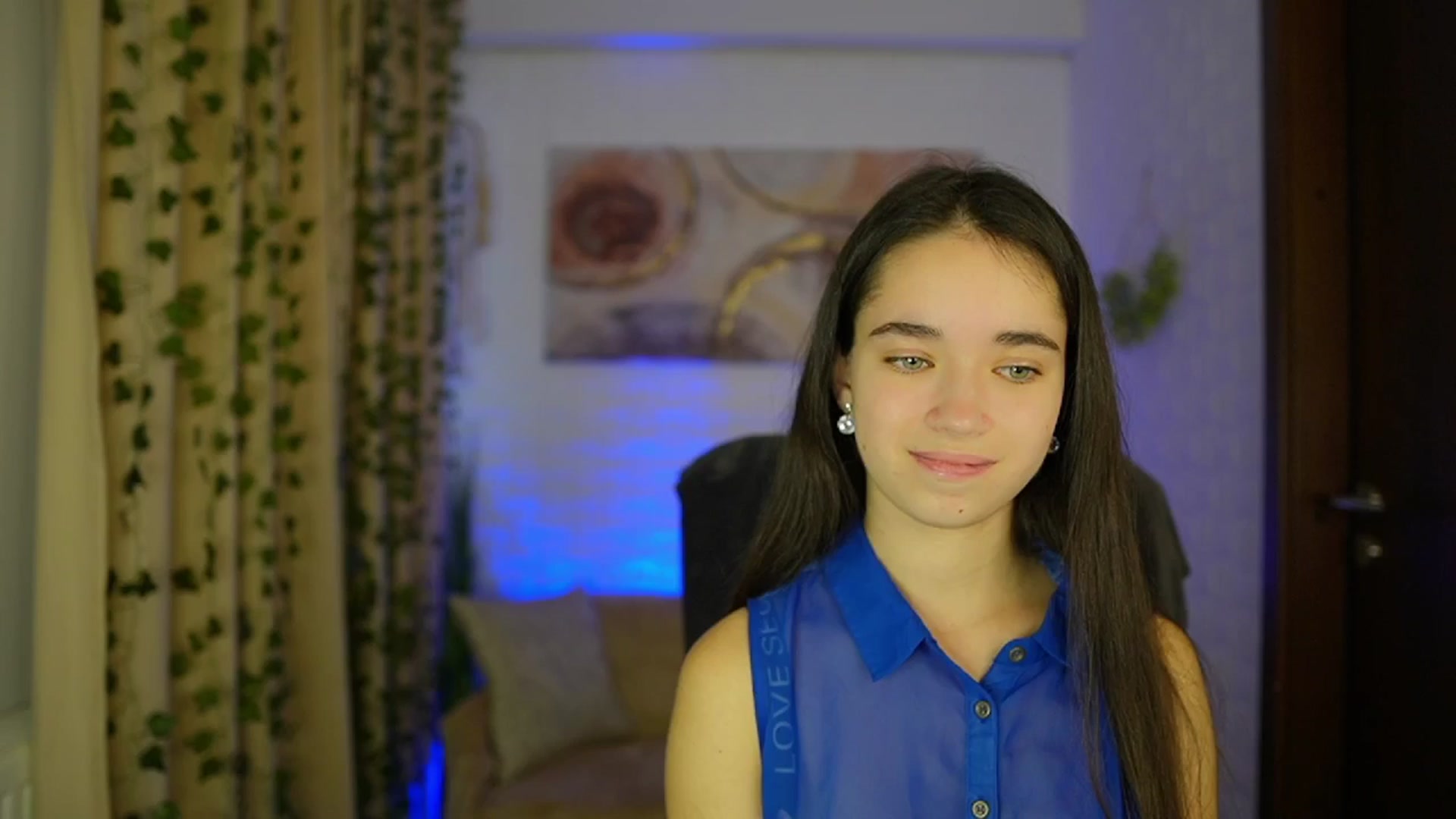 Gallery image thumbnail from Gia_Paige18's myfreecams stream on, 11/21/2024, 11:21 image 17 of 20