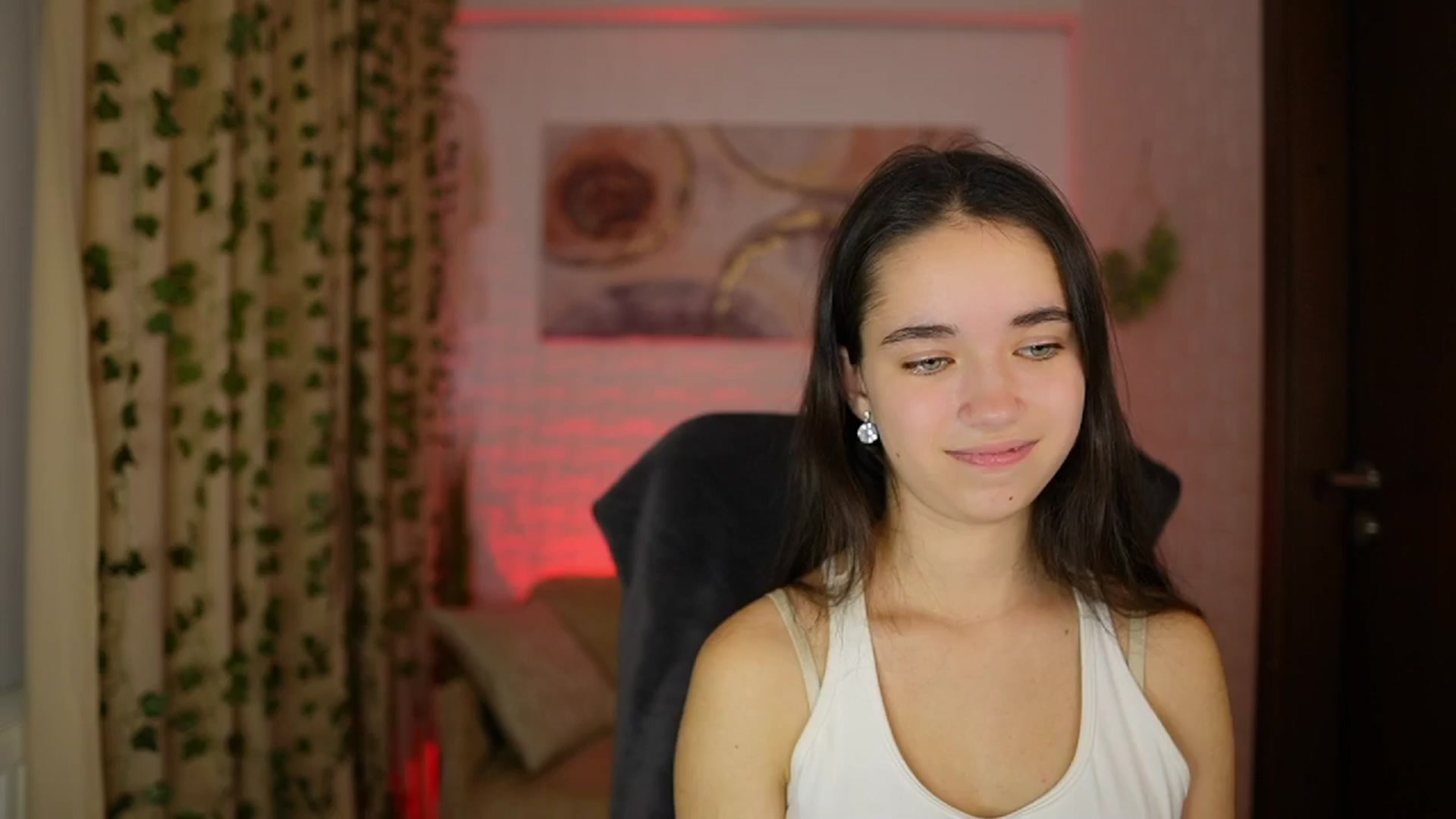 Gallery image thumbnail from Gia_Paige18's myfreecams stream on, 11/23/2024, 14:57 image 15 of 20