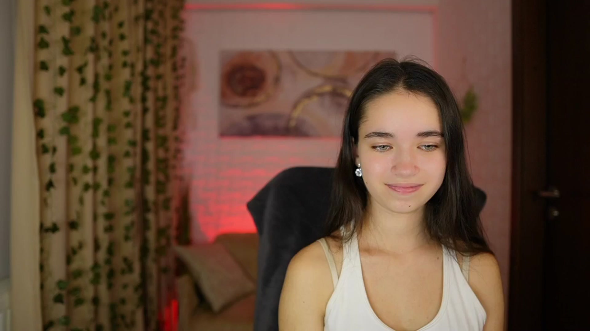 Gallery image thumbnail from Gia_Paige18's myfreecams stream on, 11/23/2024, 14:57 image 17 of 20