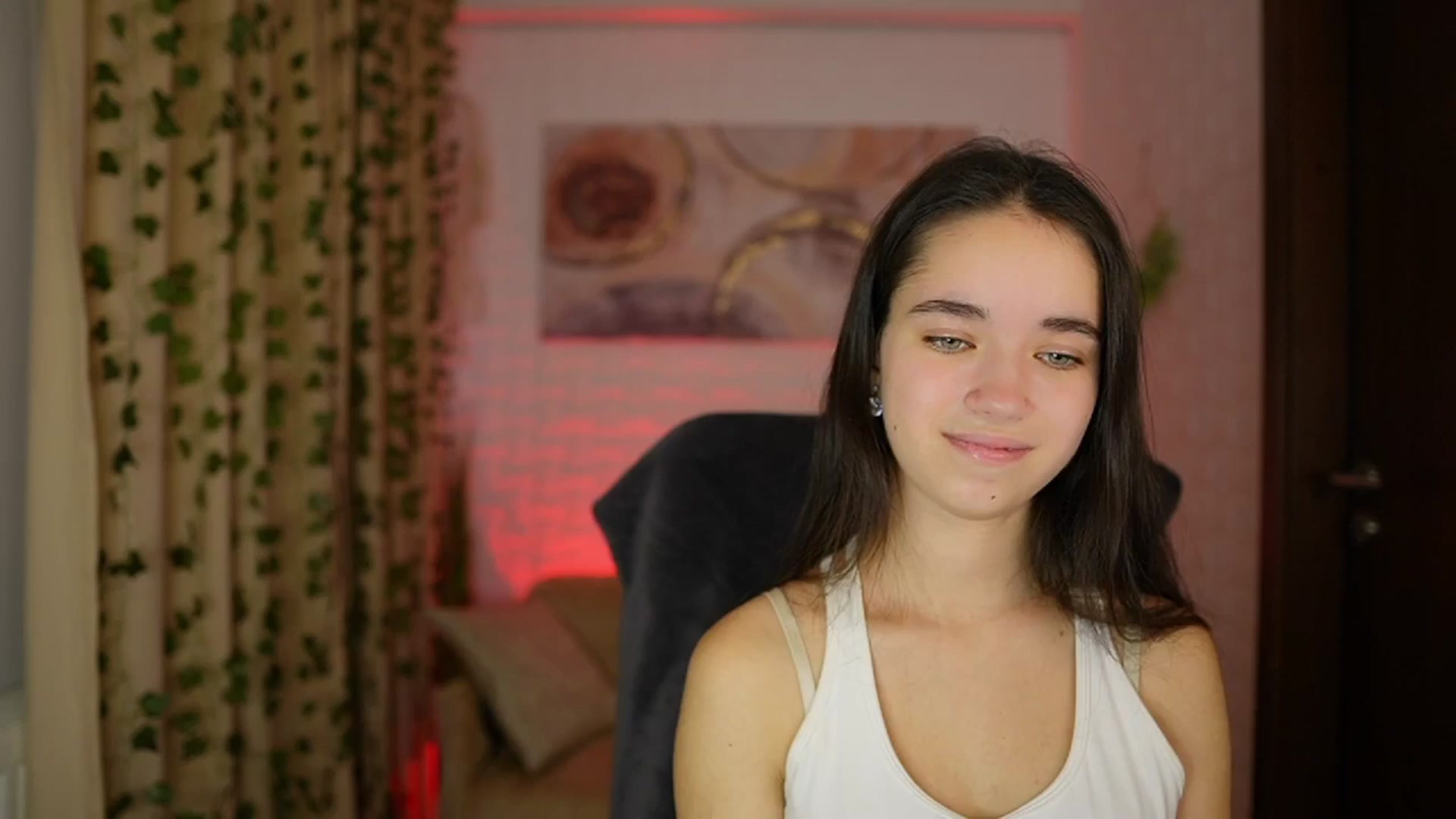 Gallery image thumbnail from Gia_Paige18's myfreecams stream on, 11/23/2024, 14:57 image 16 of 20