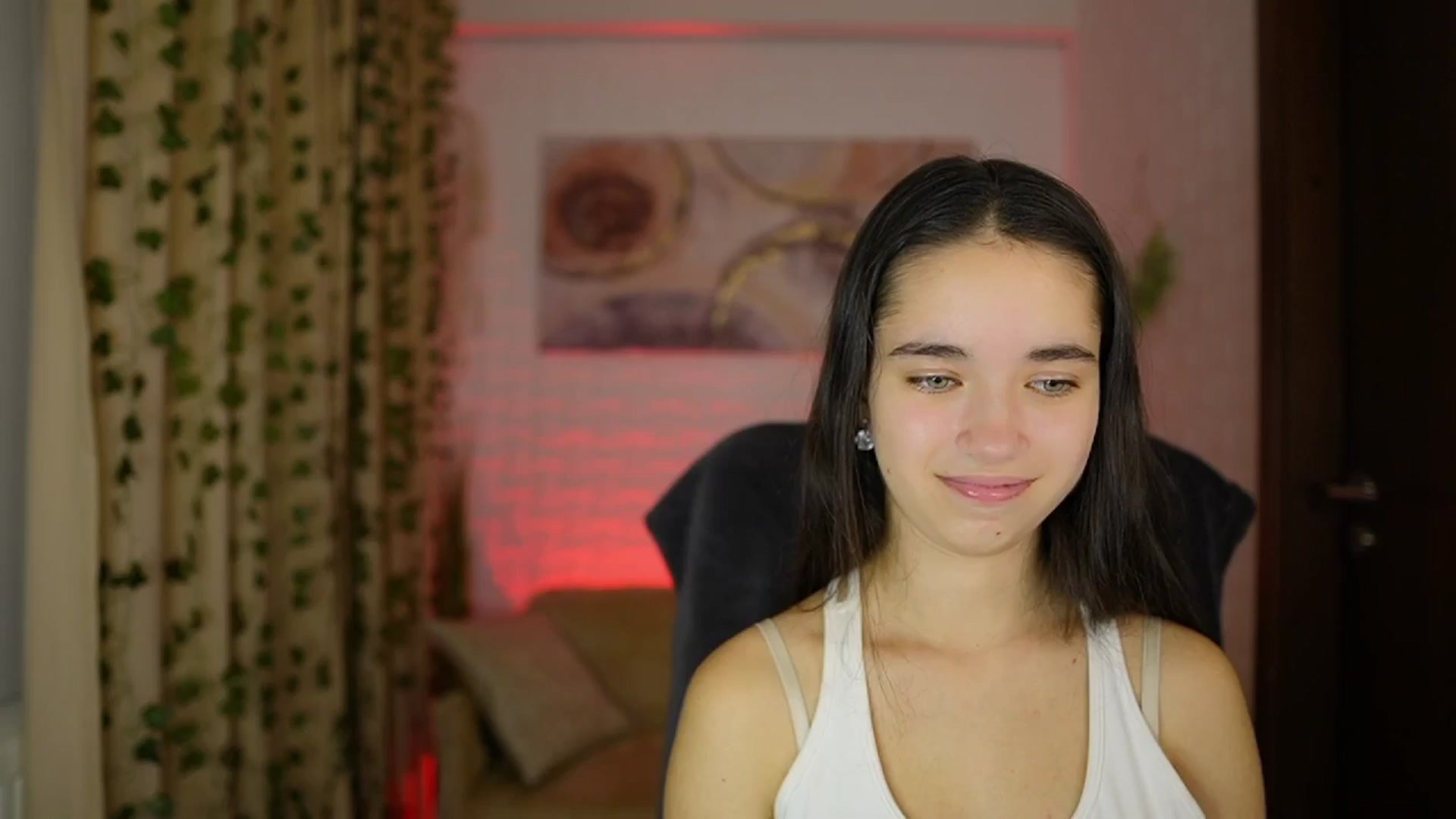 Gallery image thumbnail from Gia_Paige18's myfreecams stream on, 11/23/2024, 17:06 image 14 of 20