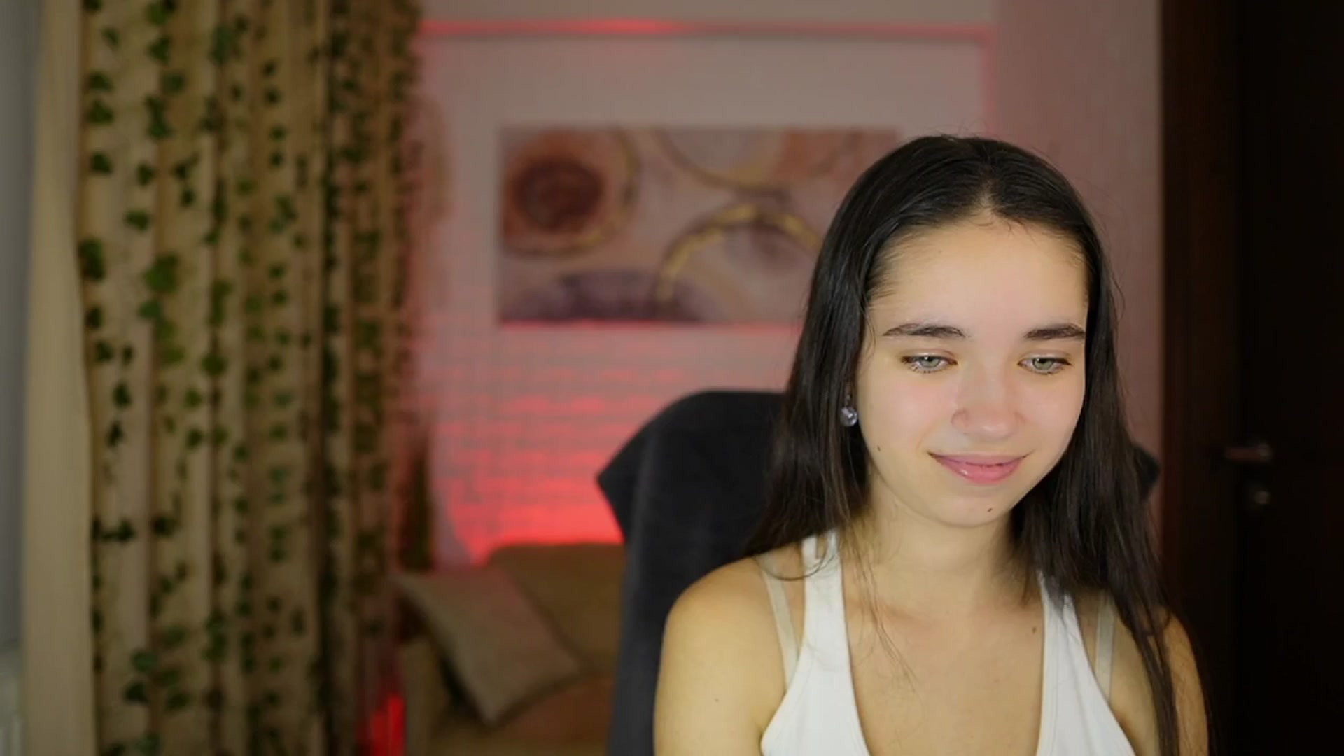 Gallery image thumbnail from Gia_Paige18's myfreecams stream on, 11/23/2024, 17:06 image 18 of 20