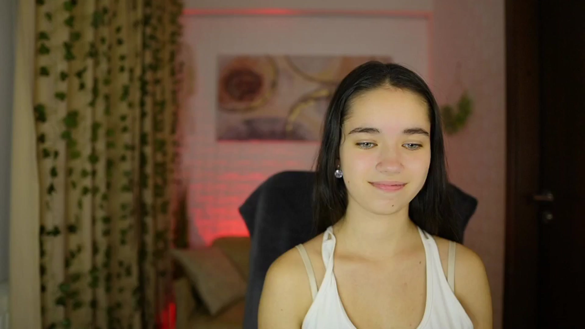 Gallery image thumbnail from Gia_Paige18's myfreecams stream on, 11/23/2024, 17:06 image 1 of 20