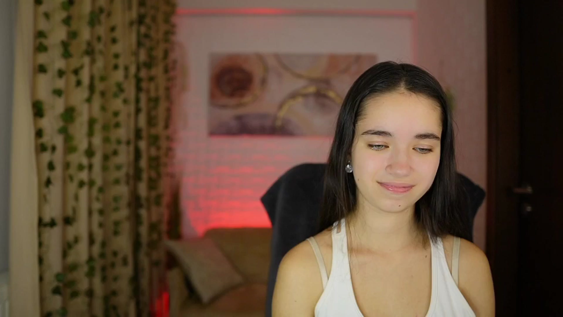 Gallery image thumbnail from Gia_Paige18's myfreecams stream on, 11/23/2024, 17:06 image 11 of 20