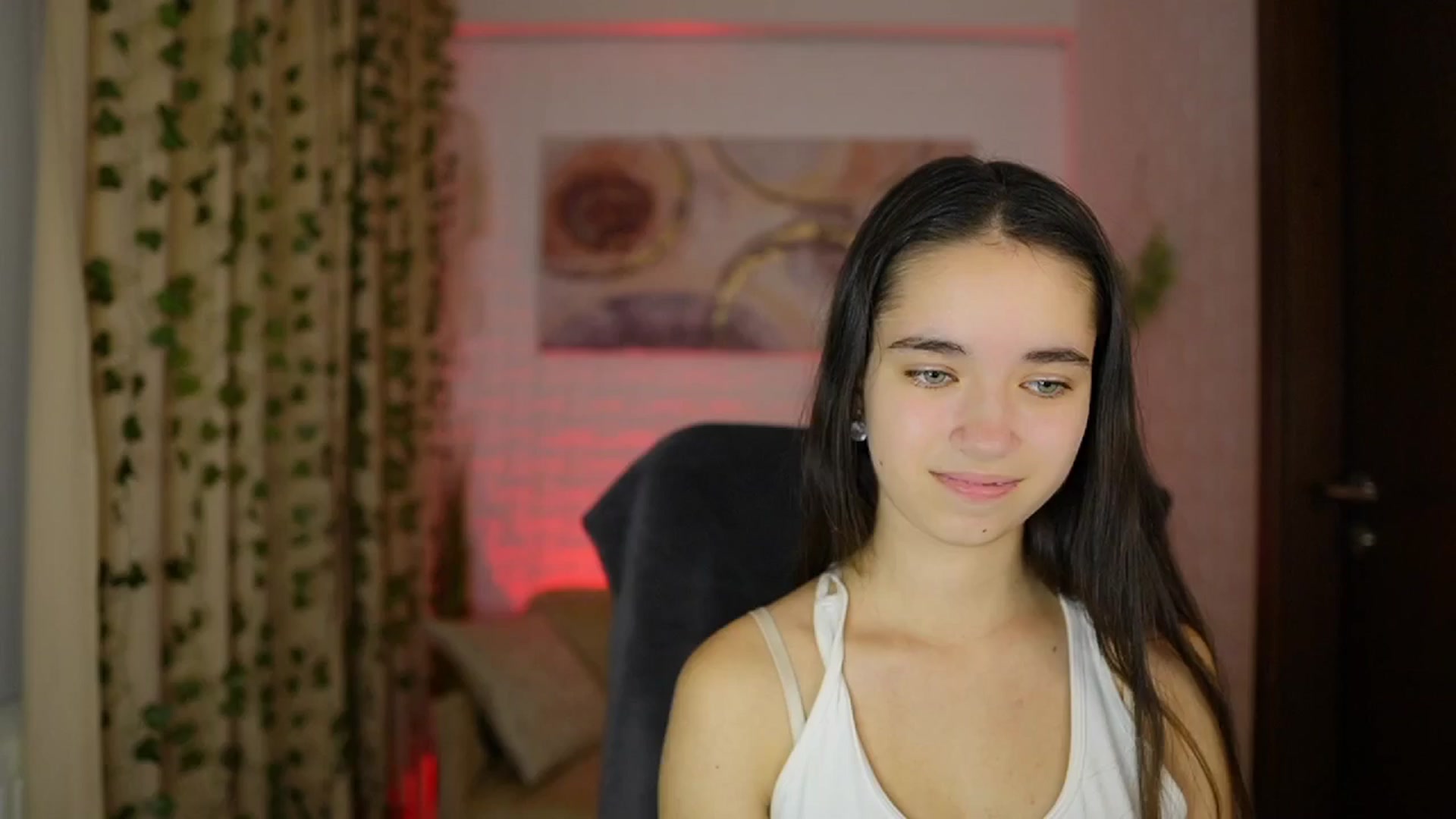 Gallery image thumbnail from Gia_Paige18's myfreecams stream on, 11/23/2024, 17:06 image 3 of 20