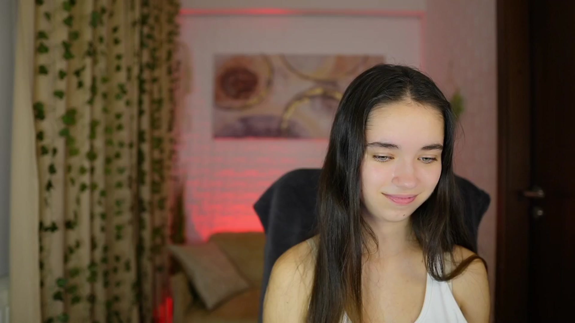 Gallery image thumbnail from Gia_Paige18's myfreecams stream on, 11/23/2024, 17:58 image 9 of 20