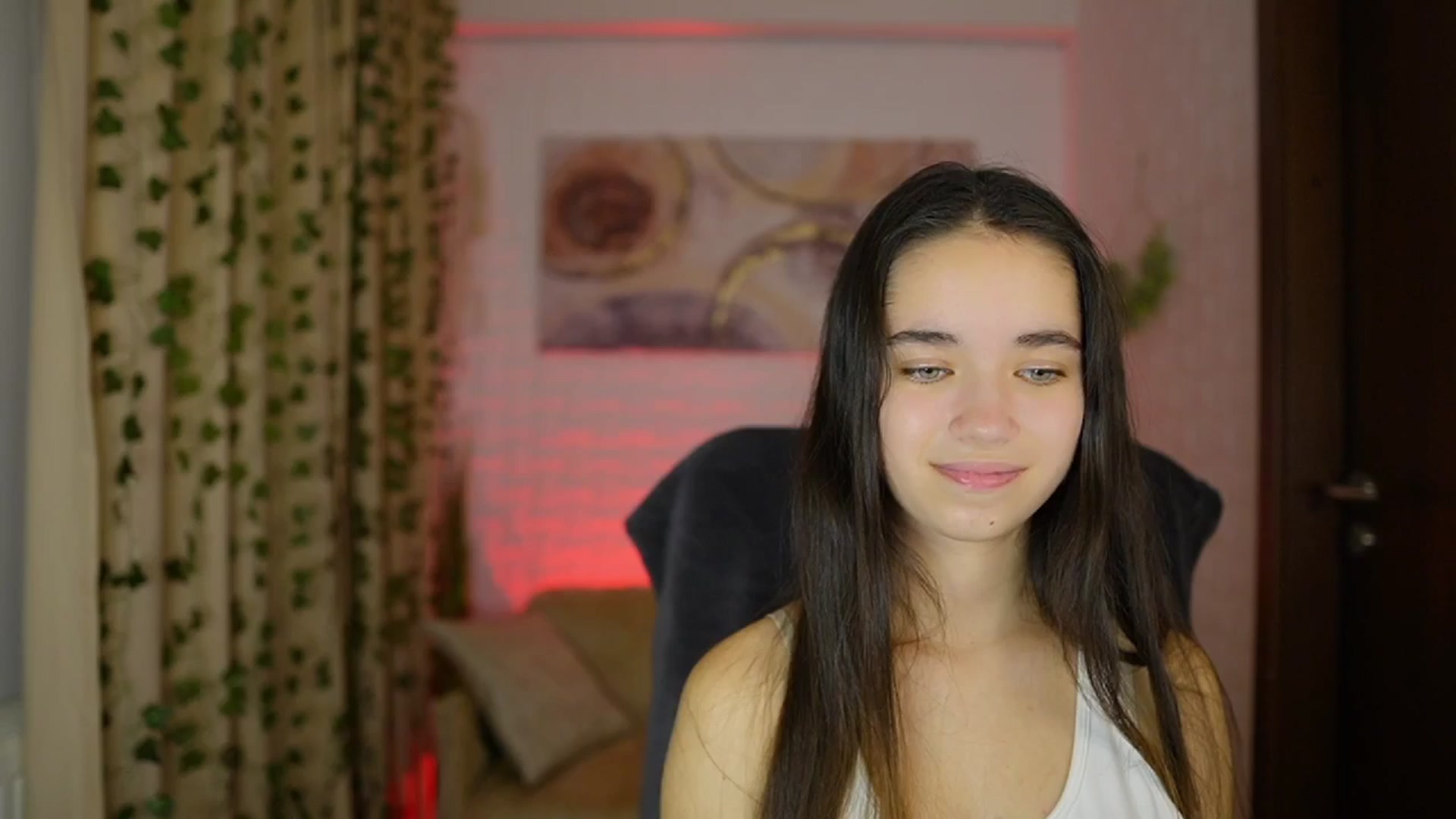 Gallery image thumbnail from Gia_Paige18's myfreecams stream on, 11/23/2024, 17:58 image 15 of 20