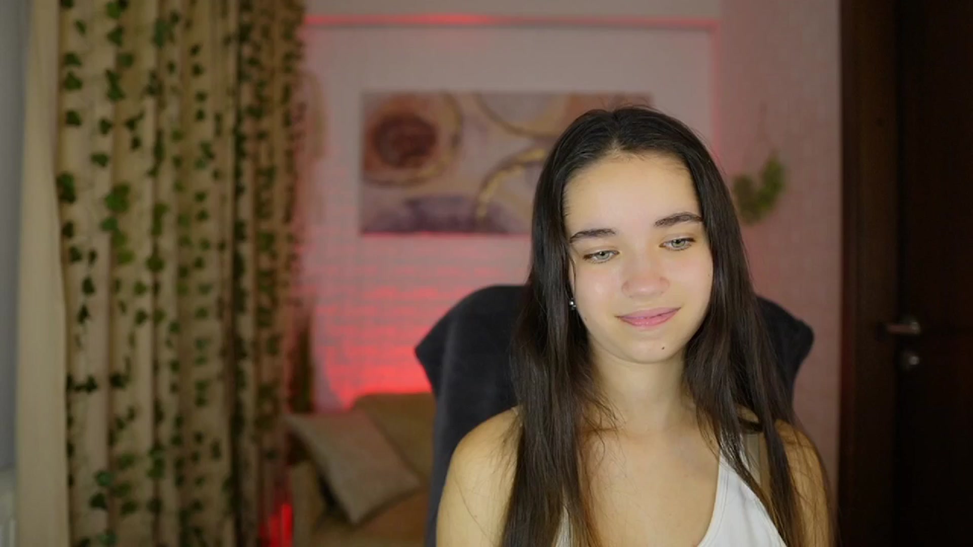 Gallery image thumbnail from Gia_Paige18's myfreecams stream on, 11/23/2024, 17:58 image 14 of 20