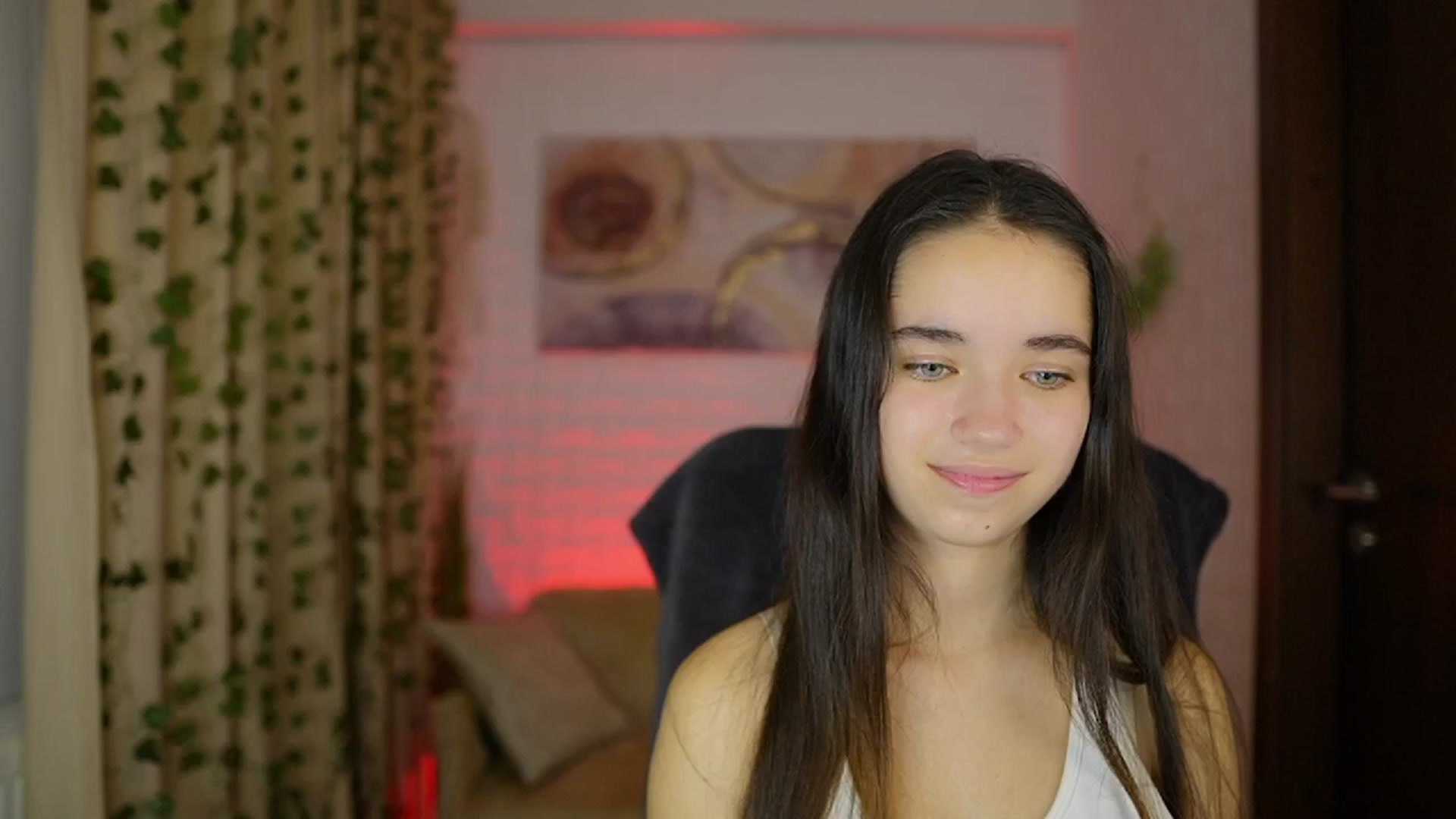 Gallery image thumbnail from Gia_Paige18's myfreecams stream on, 11/23/2024, 17:58 image 16 of 20