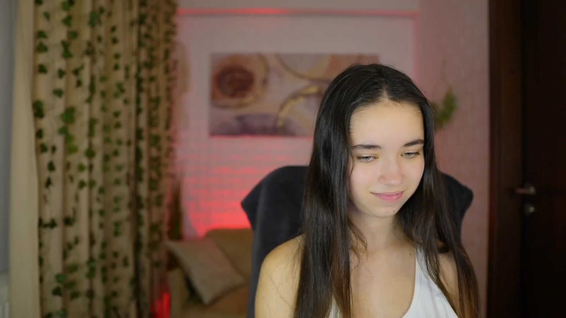 Gallery image thumbnail from Gia_Paige18's myfreecams stream on, 11/23/2024, 17:58 image 13 of 20