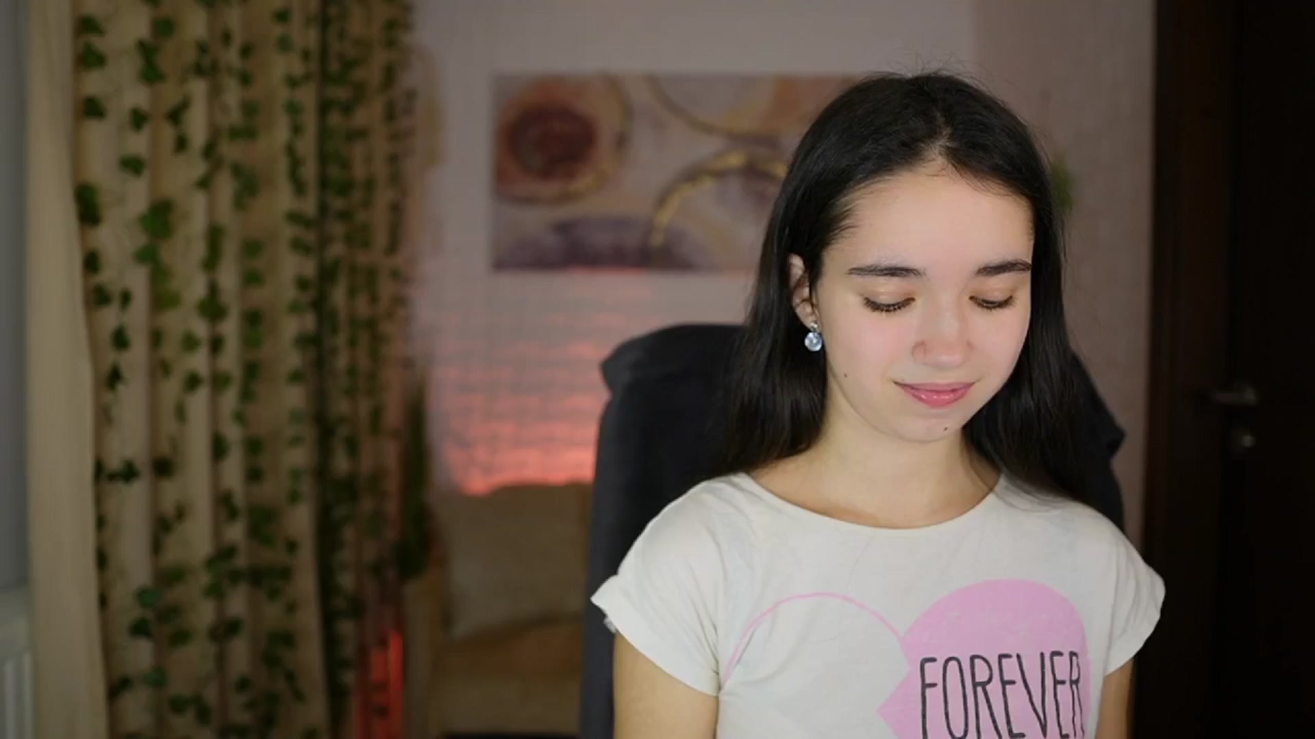 Gallery image thumbnail from Gia_Paige18's myfreecams stream on, 11/26/2024, 16:51 image 9 of 20