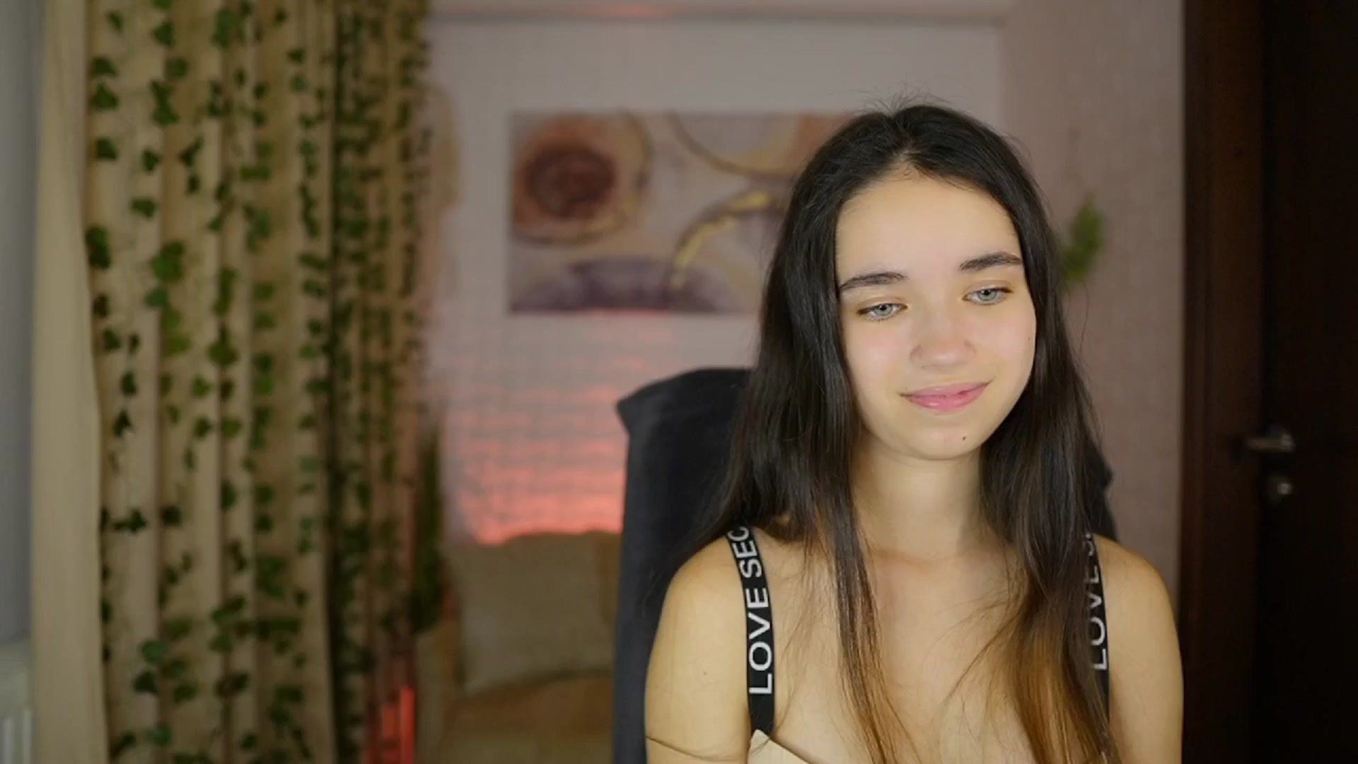Gallery image thumbnail from Gia_Paige18's myfreecams stream on, 11/26/2024, 18:13 image 20 of 20