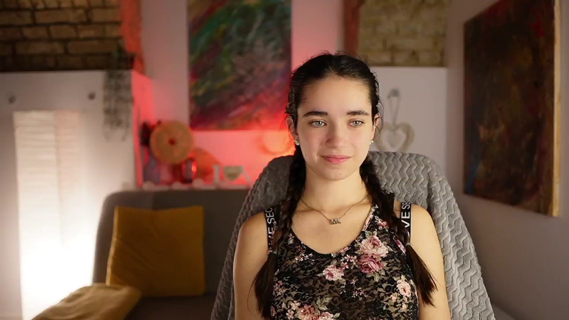 Gallery image thumbnail from Gia_Paige18's myfreecams stream on, 12/06/2024, 15:46 image 12 of 20