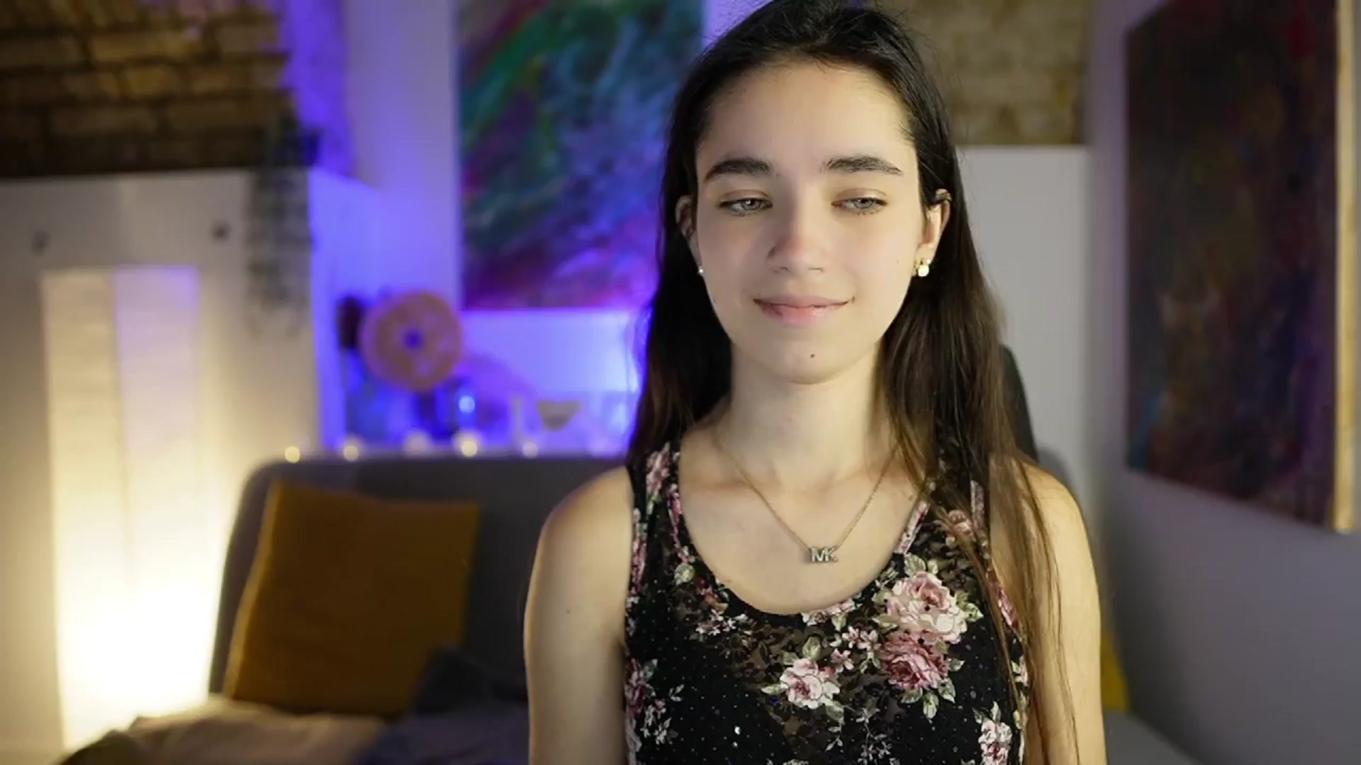 Gallery image thumbnail from Gia_Paige18's myfreecams stream on, 12/17/2024, 10:45 image 7 of 20