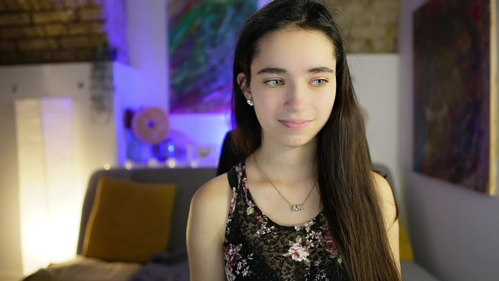 Gallery image thumbnail from Gia_Paige18's myfreecams stream on, 12/17/2024, 11:25 image 17 of 20