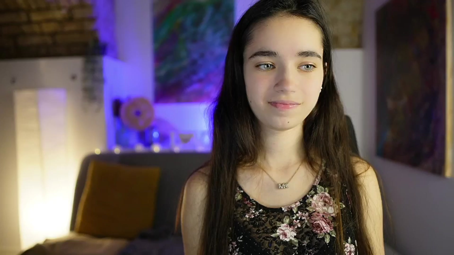 Gallery image thumbnail from Gia_Paige18's myfreecams stream on, 12/17/2024, 13:46 image 17 of 20