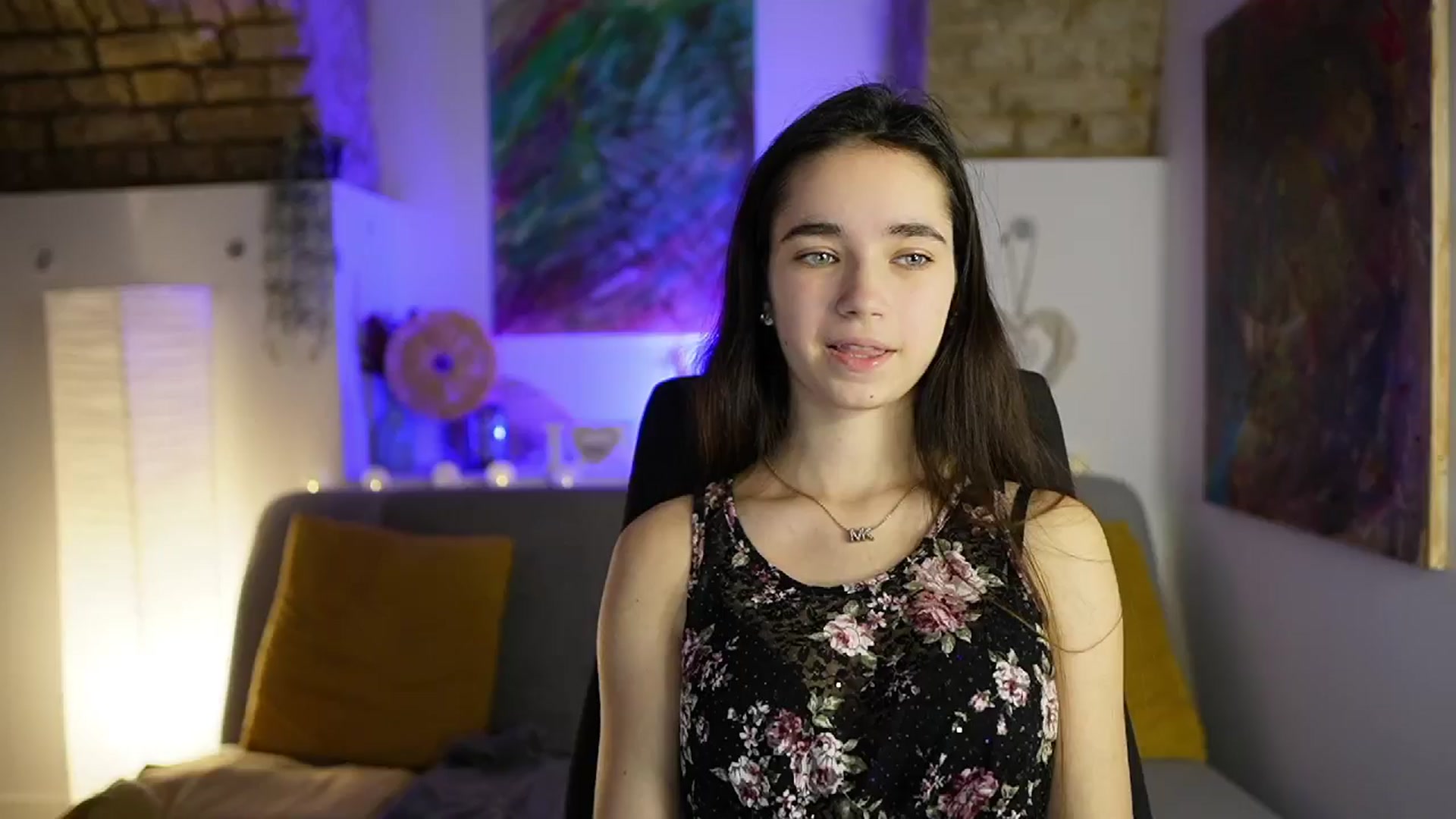 Gallery image thumbnail from Gia_Paige18's myfreecams stream on, 12/17/2024, 13:46 image 14 of 20