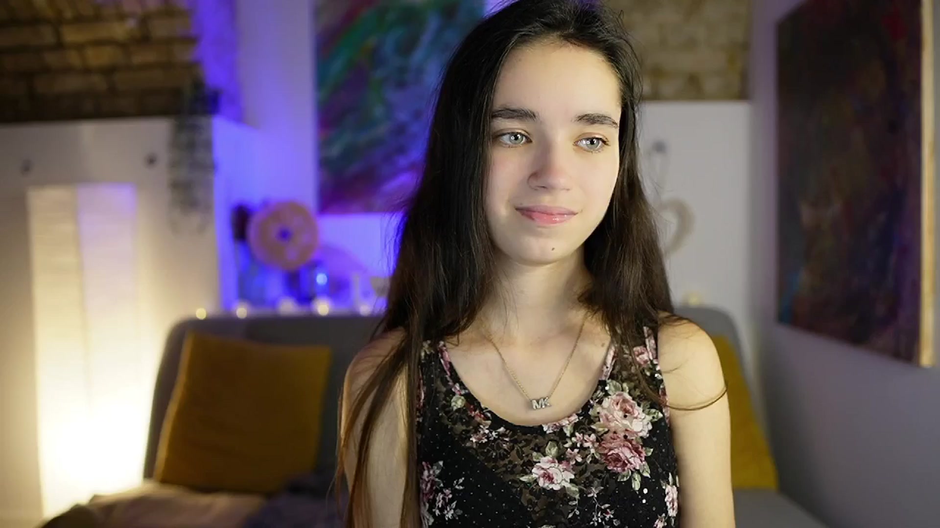 Gallery image thumbnail from Gia_Paige18's myfreecams stream on, 12/17/2024, 16:36 image 14 of 20