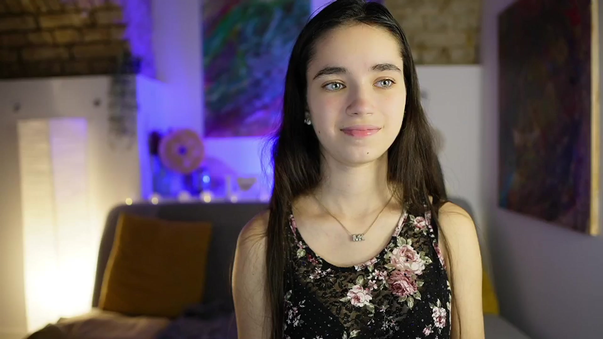 Gallery image thumbnail from Gia_Paige18's myfreecams stream on, 12/17/2024, 17:29 image 3 of 20