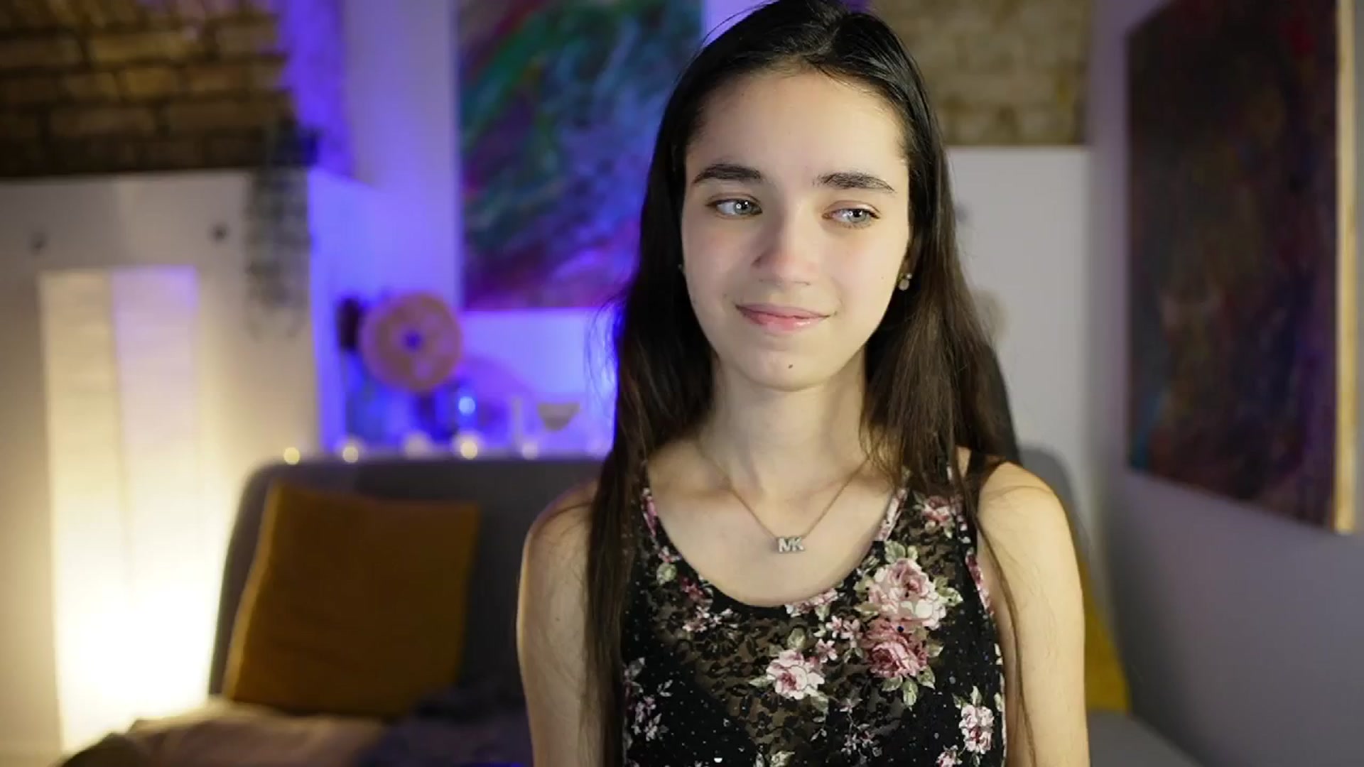 Gallery image thumbnail from Gia_Paige18's myfreecams stream on, 12/17/2024, 17:29 image 1 of 20