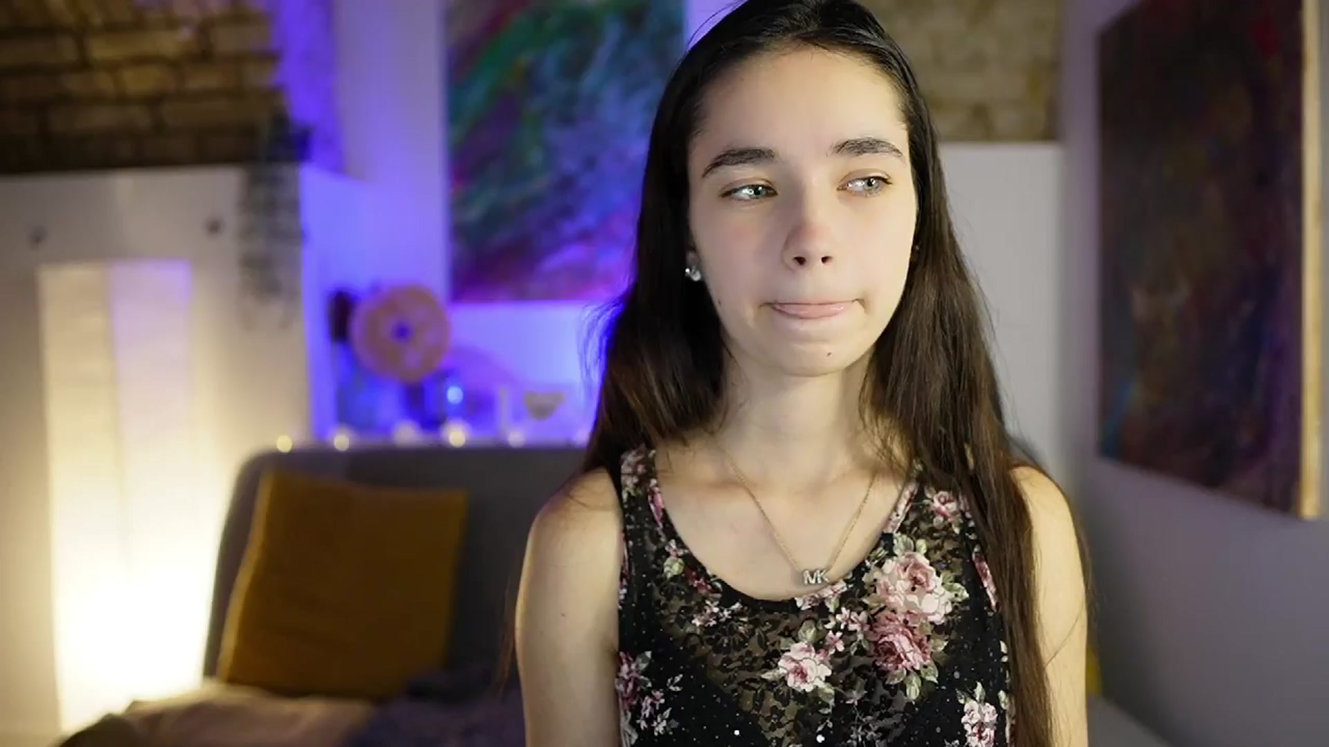 Gallery image thumbnail from Gia_Paige18's myfreecams stream on, 12/17/2024, 17:29 image 9 of 20